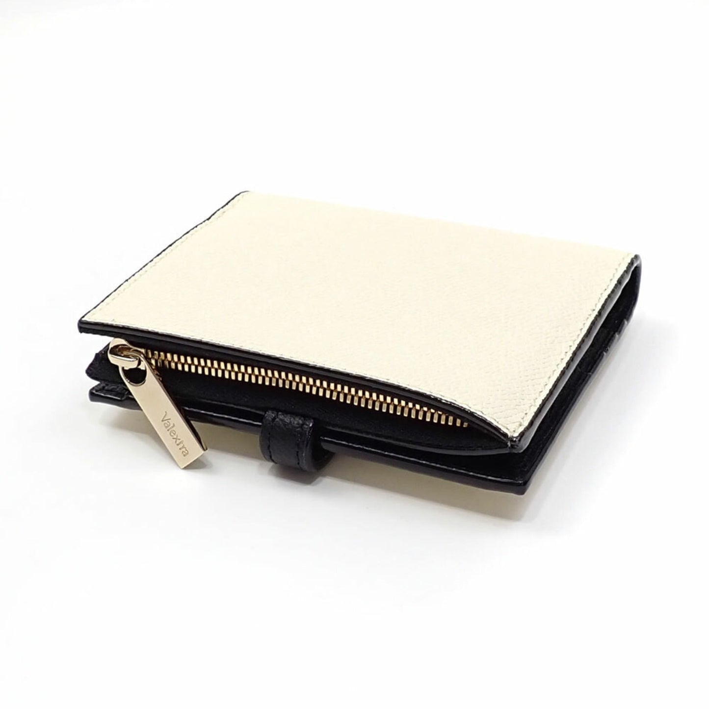 Valextra Women's Bifold Wallet in White Calfskin Leather SGNL0040028LOCPS99WWNN