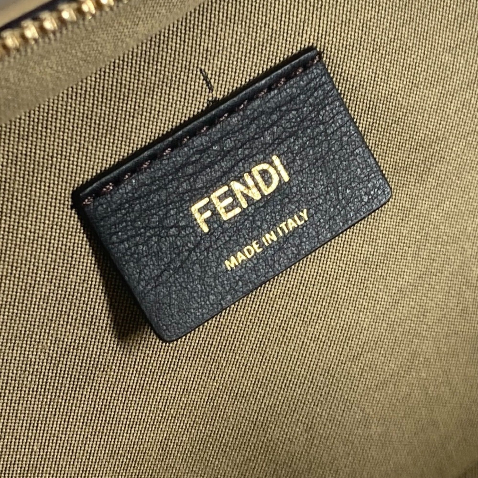 FENDI 8BS058 Pochette Camera Case Small Orlock MINI CAMERA CASE Bag Handbag Shoulder Leather Women's Beige — New - Store Return
