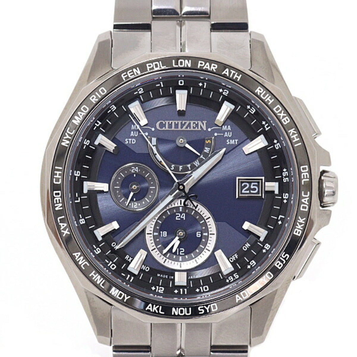 CITIZEN Men's Watch Eco-Drive Radio-Controlled H820-T023096 SS Navy Dial — Very Good