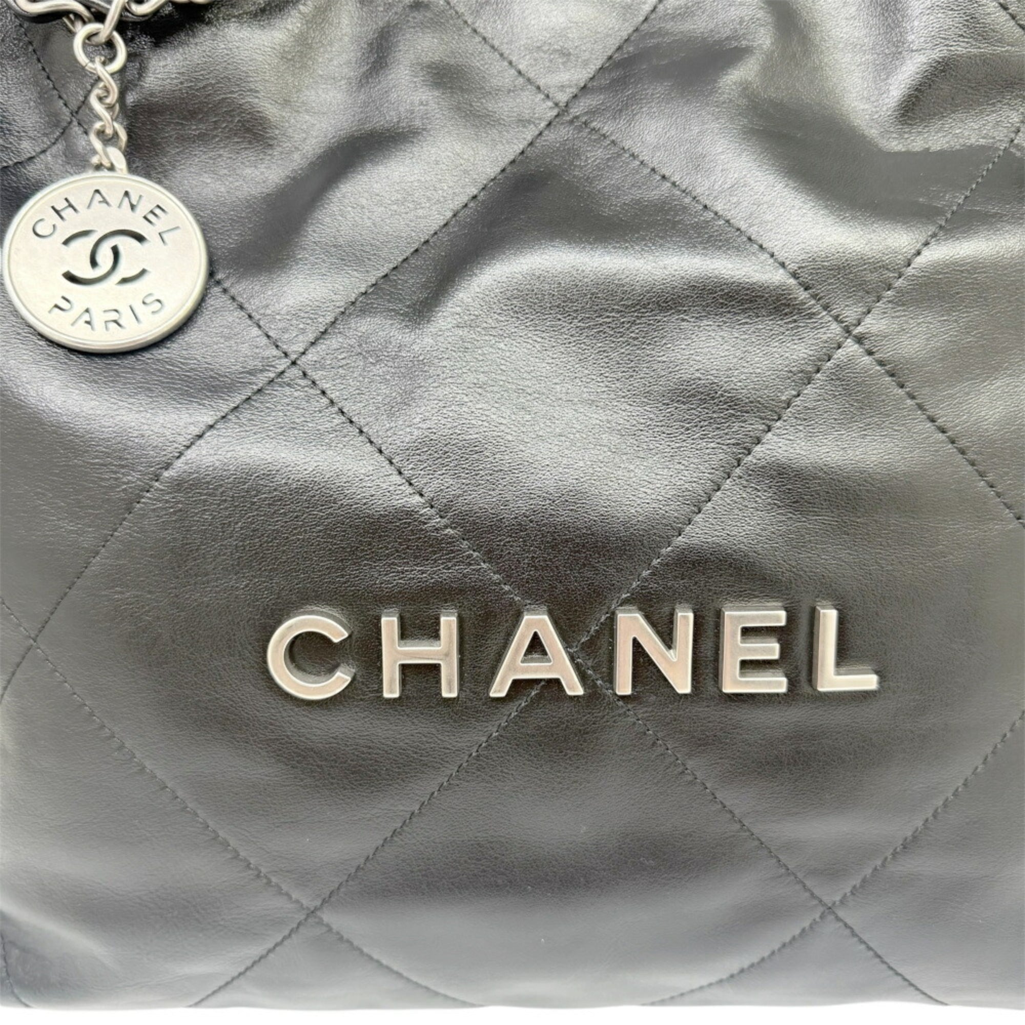 CHANEL Matelassé 22 Small Handbag, Calfskin, Black AS3260, Chain Tote, Women's — Like New