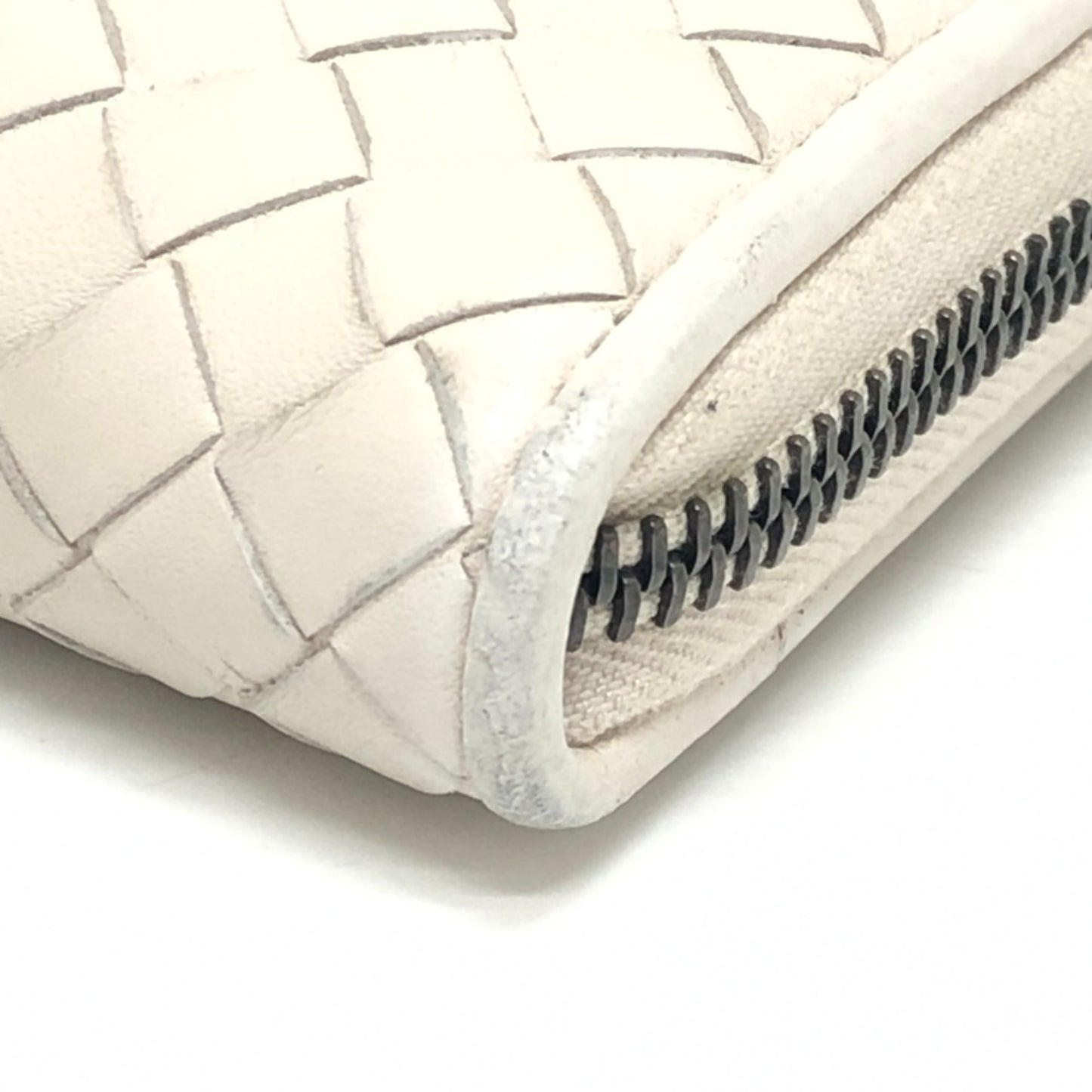 BOTTEGA VENETA 114076 Intrecciato Long Wallet with Round Zipper, Leather, Women's, White