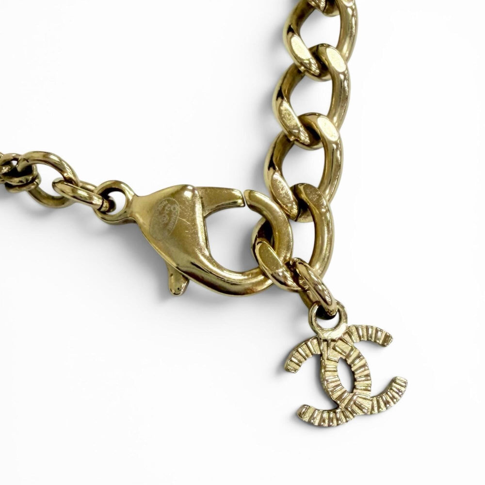 CHANEL A22K CC Logo Coco Mark Cube Necklace Choker Accessory Gold Tone Made in Italy Women's Comes with Box Highly Recommended ◎ — Like New