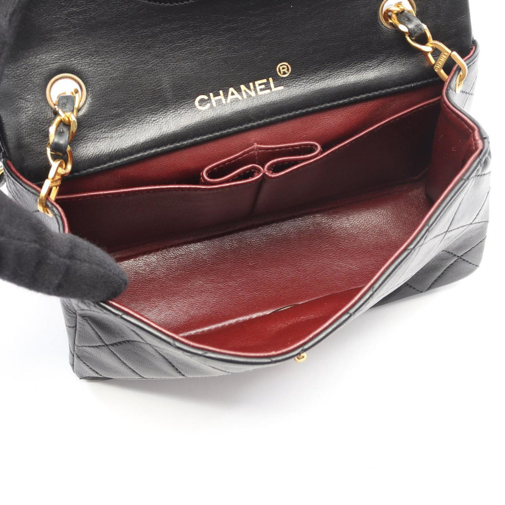 CHANEL Mini Matelasse Full Flap Shoulder Bag/Handbag in Lambskin Leather, Black