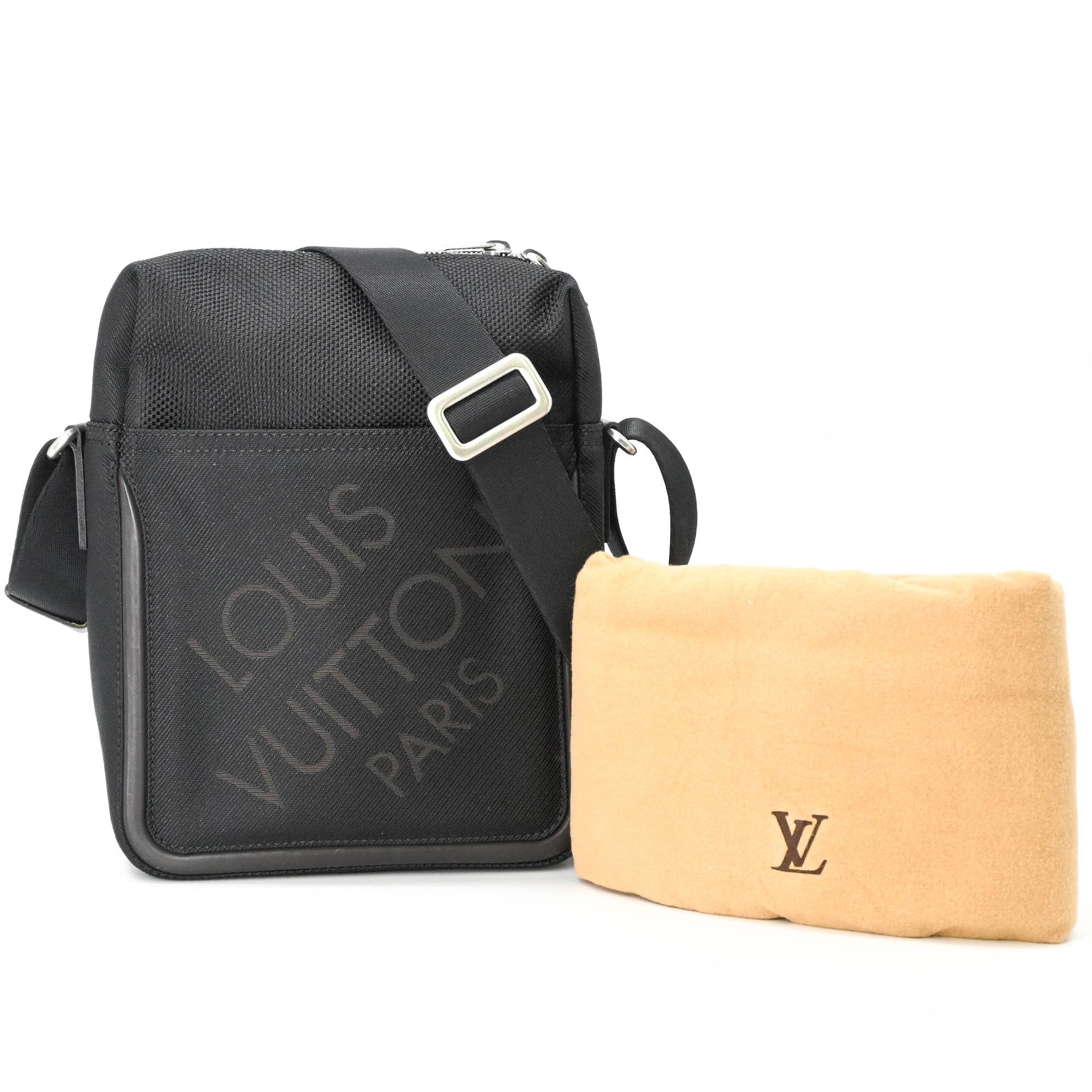 LOUIS VUITTON Damier Geant Citadin MM Shoulder Bag for Men, Black M93042 — Like New