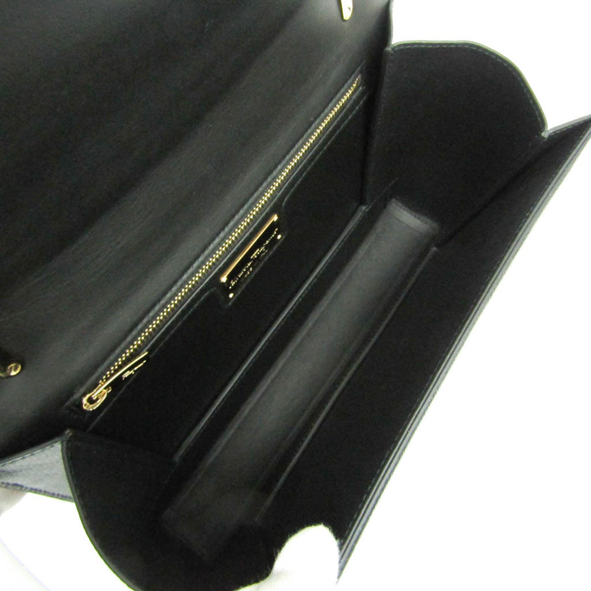 Salvatore Ferragamo Vara AU-21G462 Women's Leather Shoulder Bag Black — Like New