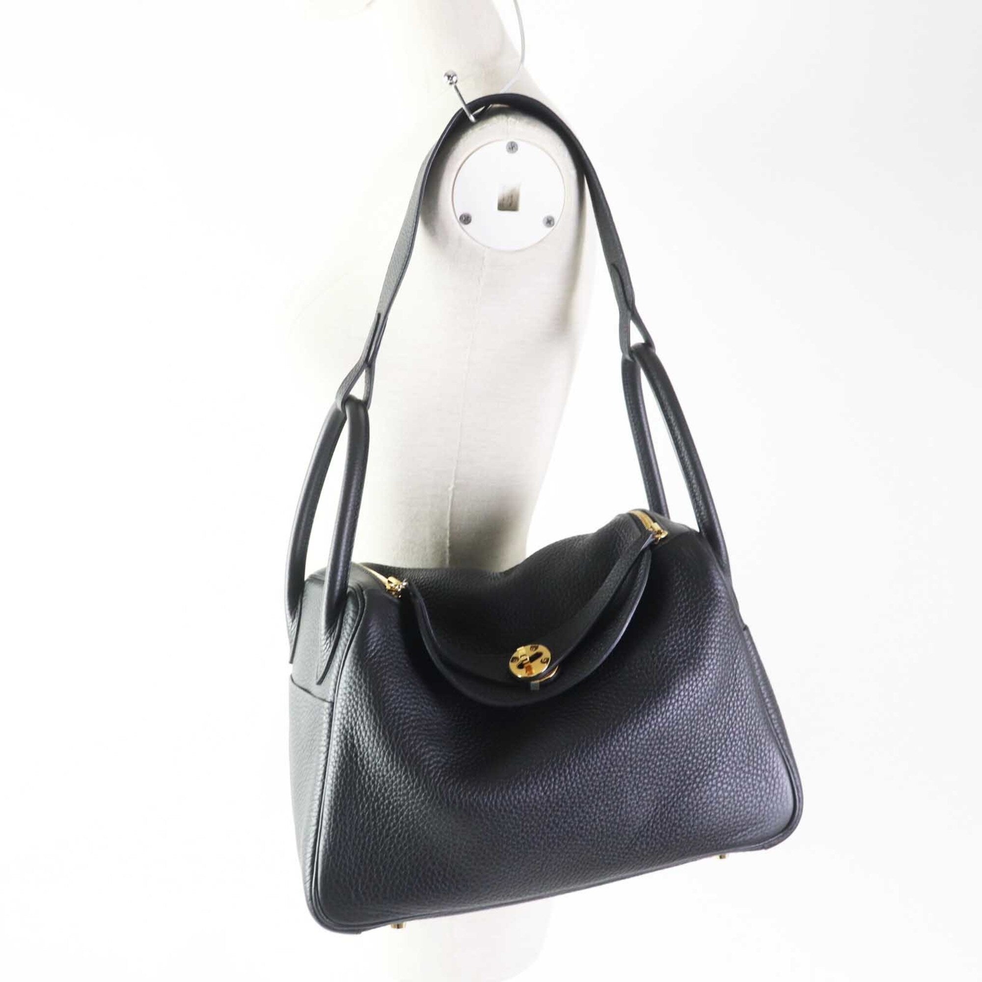 HERMES Lindy 30 Gold Hardware Taurillon Clemence Shoulder Bag Black B Stamp Comes with Dust Made in France Women's — Like New