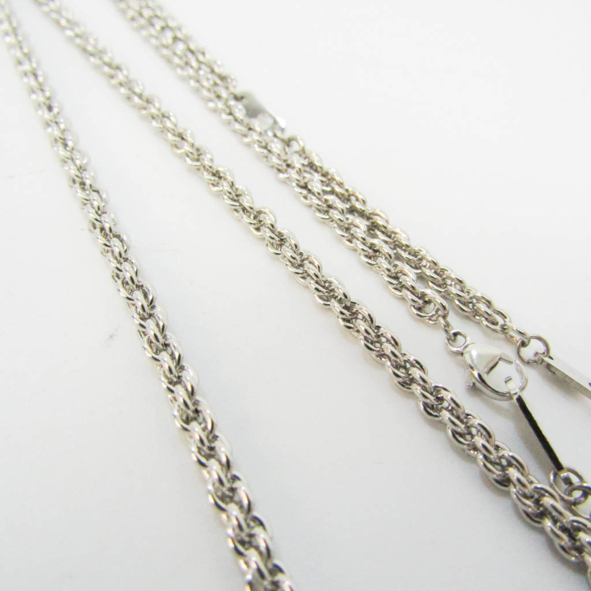 Louis Vuitton Colliersquard LV Strass MP2691 Metal,Rhinestone Men,Women Pendant Necklace (Silver) — New - Store Return