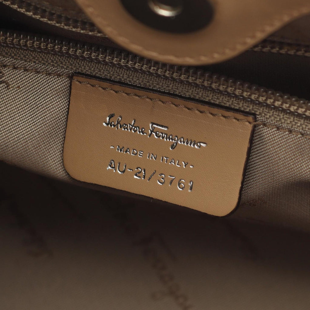 Salvatore Ferragamo Gancini handbag, leather, women's, beige, 21 3761