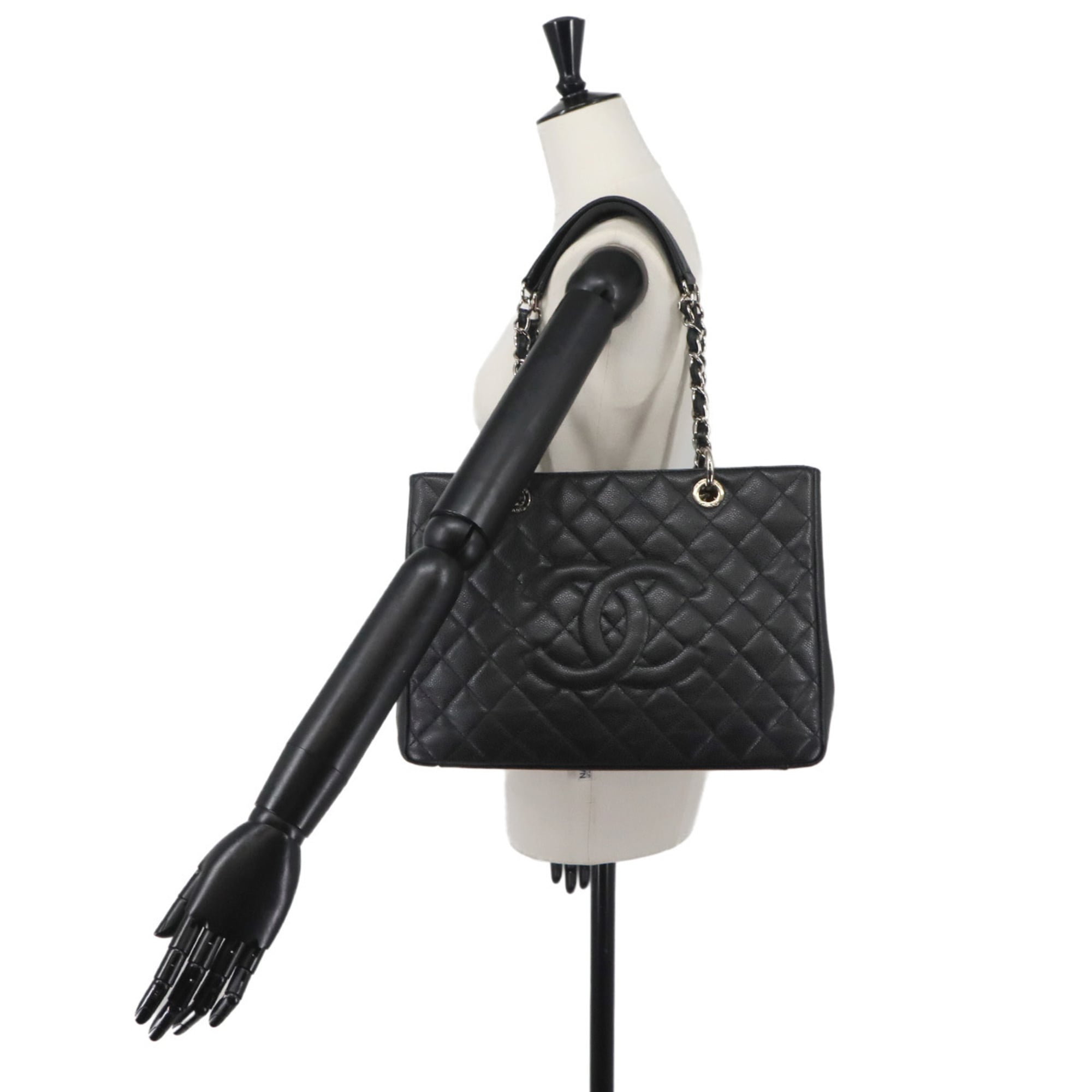 Chanel Matelasse Grand Chain Tote Handbag GST Caviar Leather Black A50995 — Like New