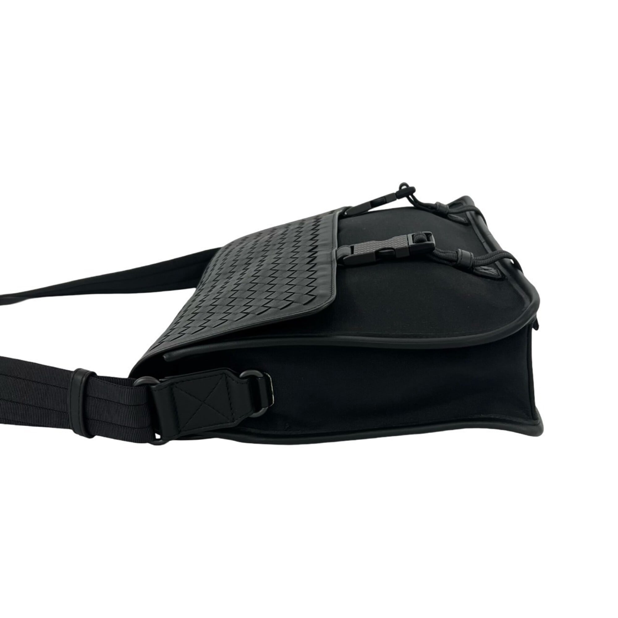 BOTTEGA VENETA Intrecciato Leather Nylon Shoulder Bag Business Black o6064 — Like New