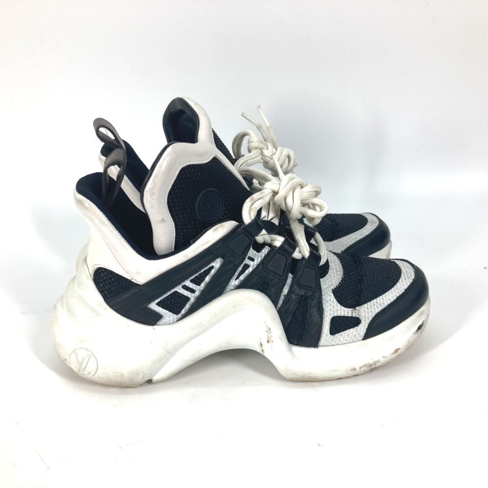 LOUIS VUITTON LV Arclight Sneakers, Women's Leather, Black