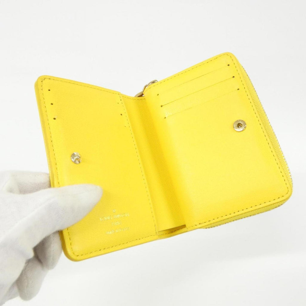 Louis Vuitton Coussin (Super Lucky Day) Portefeuille Lou M13792 Wallet