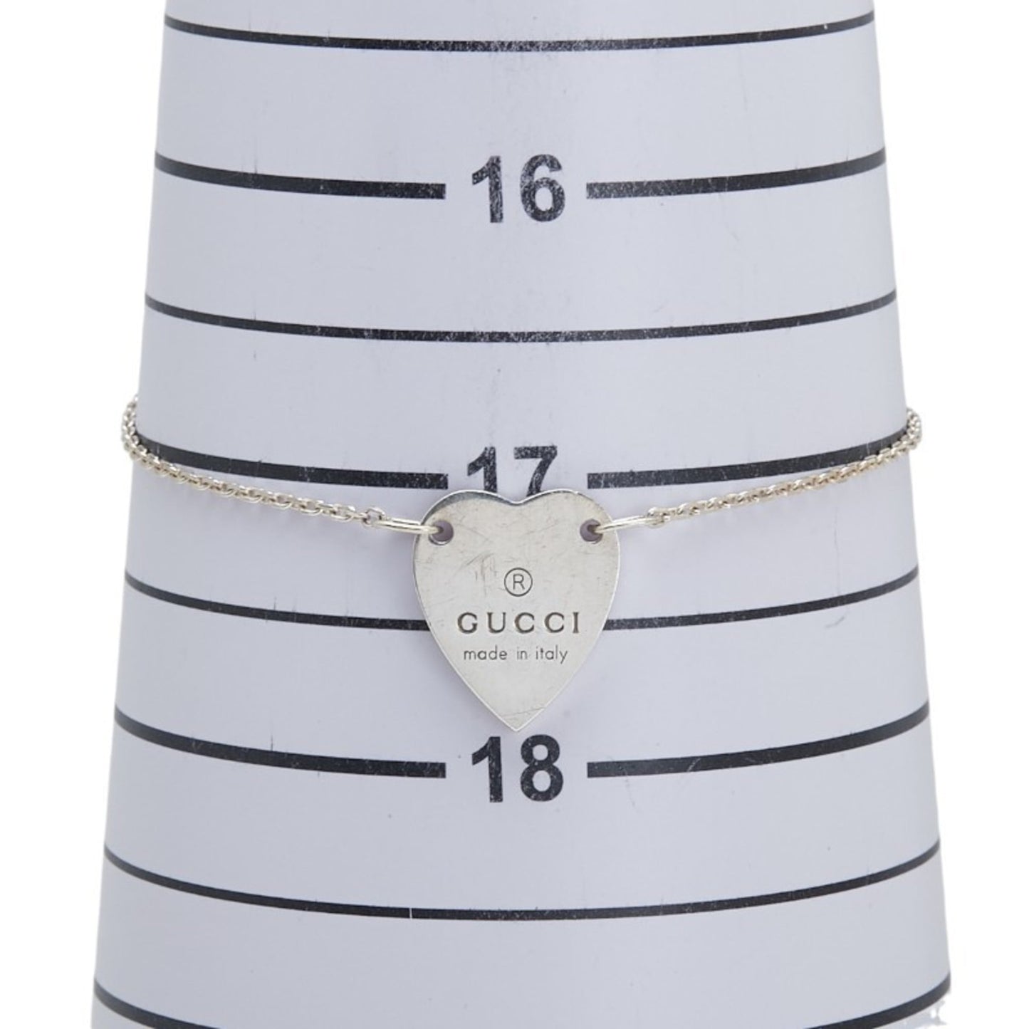 Gucci Trademark Heart Bracelet in Silver Metal for Women