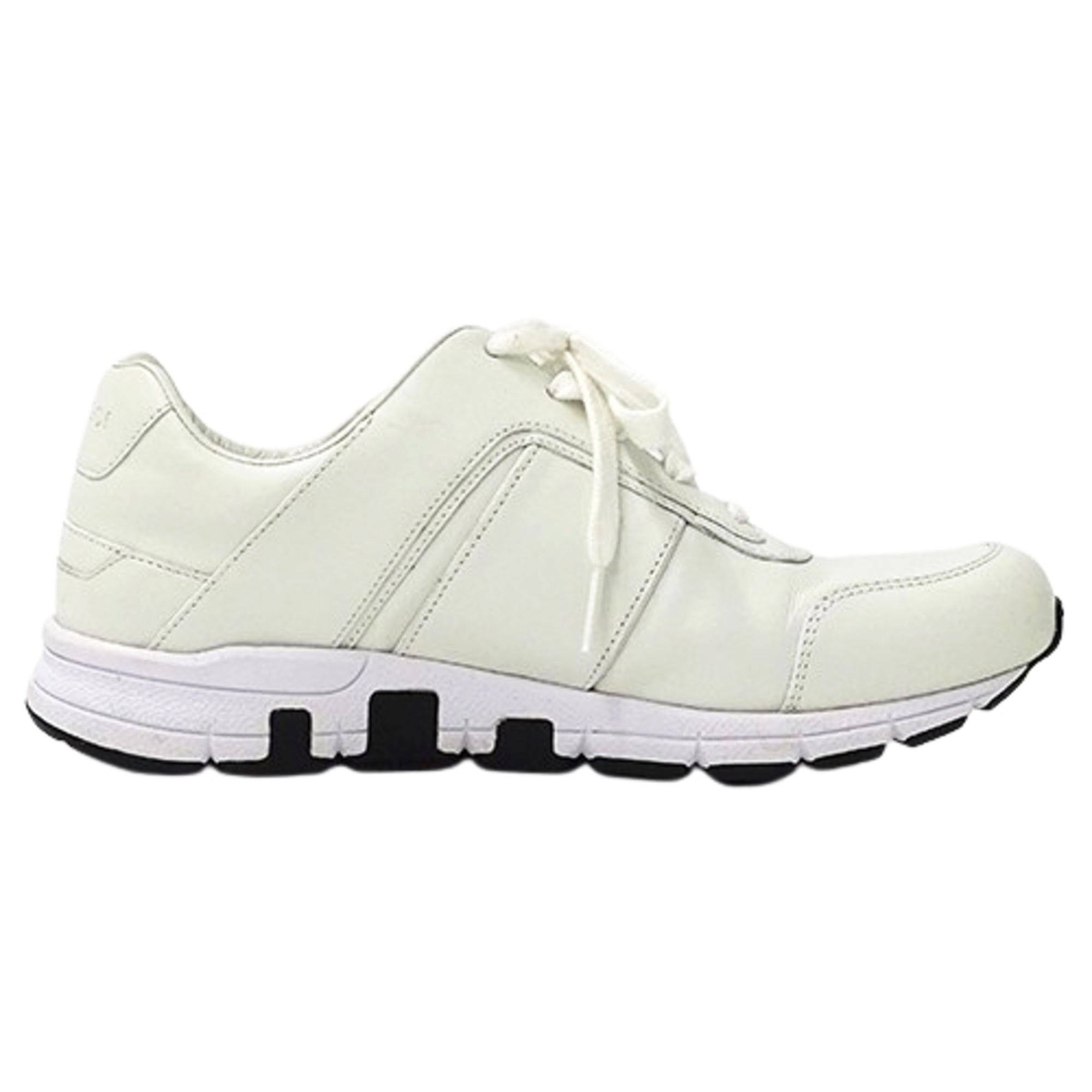 Gucci women's sneakers, white leather, size 36 1/2 (approximately 23.5cm), model number 426185.
