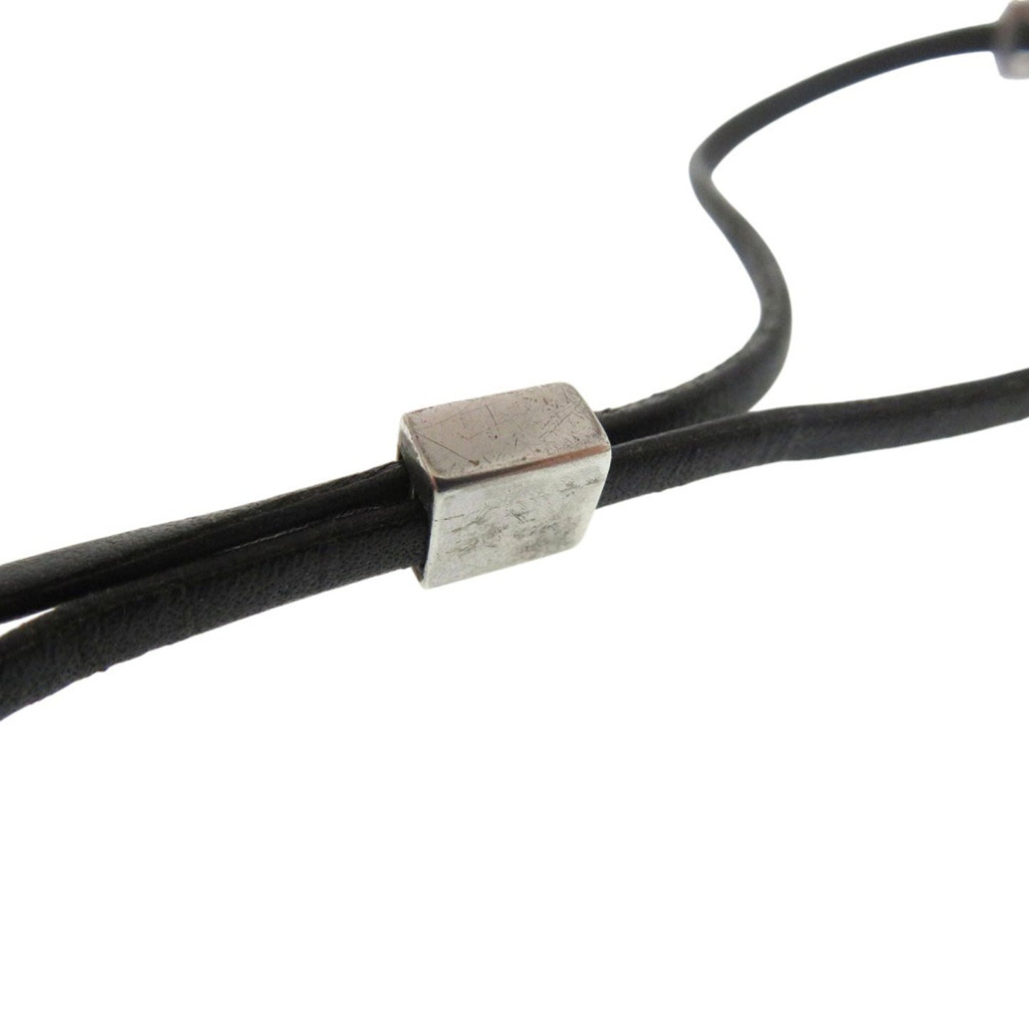 Gucci logo plate choker necklace in 925 silver and black leather. 1708 GUCCI