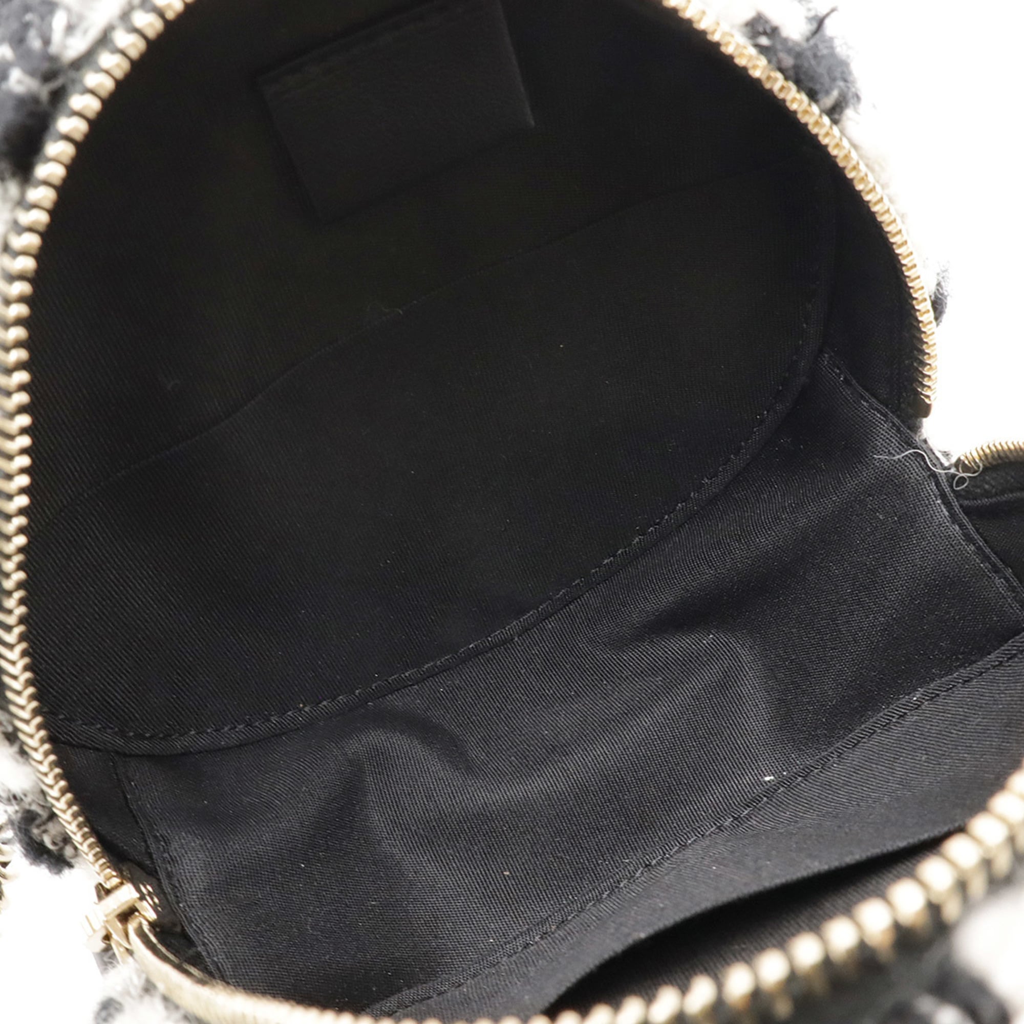 CHANEL Round Chain Shoulder Pochette in Houndstooth Tweed with Boa, Ivory and Black, AP0986 — Like New