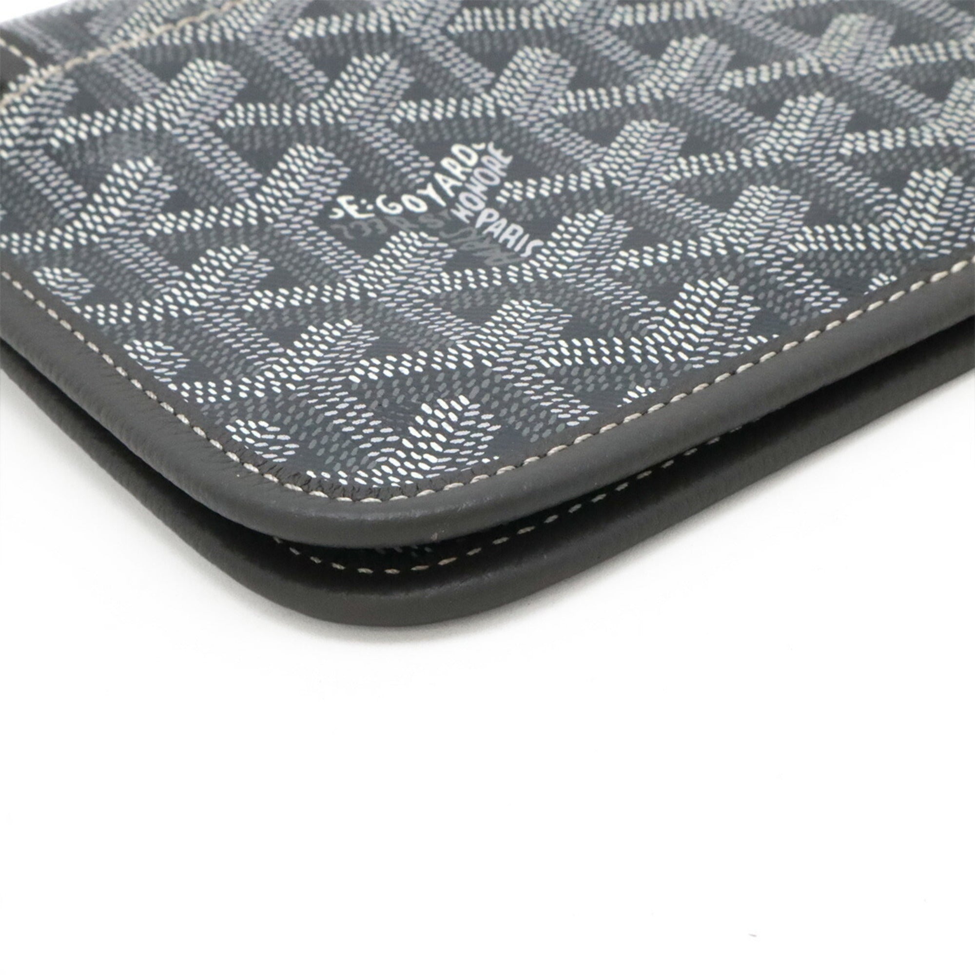 GOYARD Plume Handbag, Pouch Wallet, Long Shoulder Bag, Pochette, Clutch Herringbone Pattern, Gray — Like New