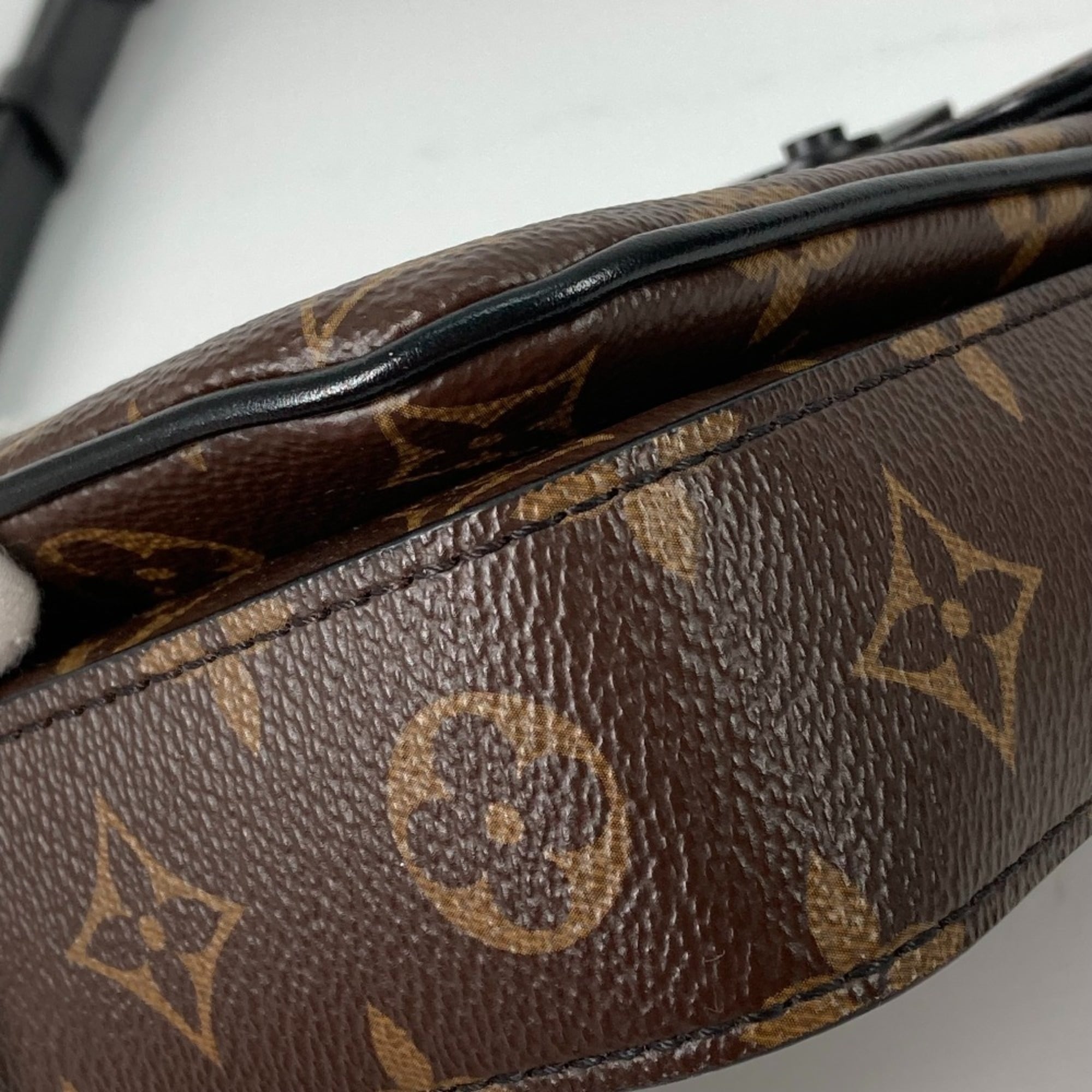 LOUIS VUITTON M81522 Monogram S-Lock Vertical Wearable Wallet Pochette Shoulder Bag Canvas Men's Maroon Brown L-240215-22 — New - Store Return