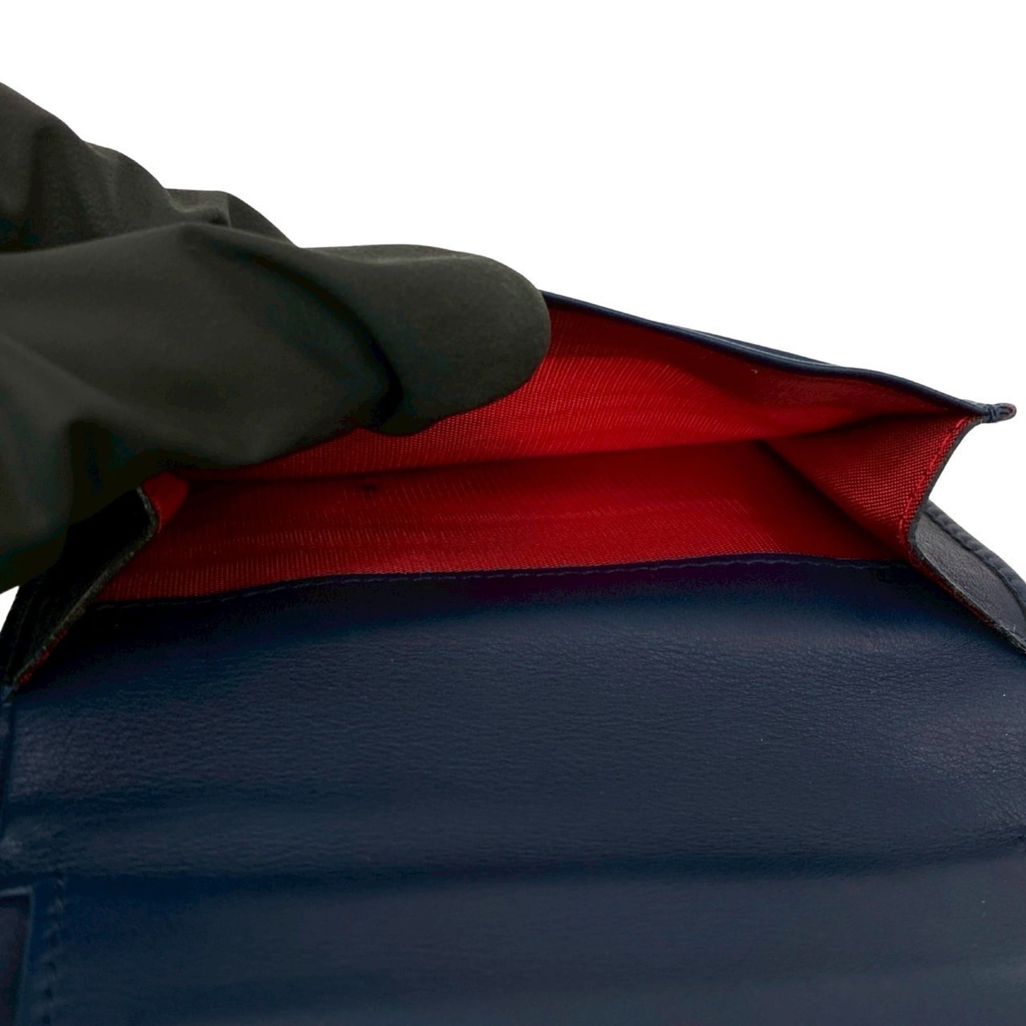 CELINE Circle Logo Leather Clasp Bi-fold Wallet Navy 49014