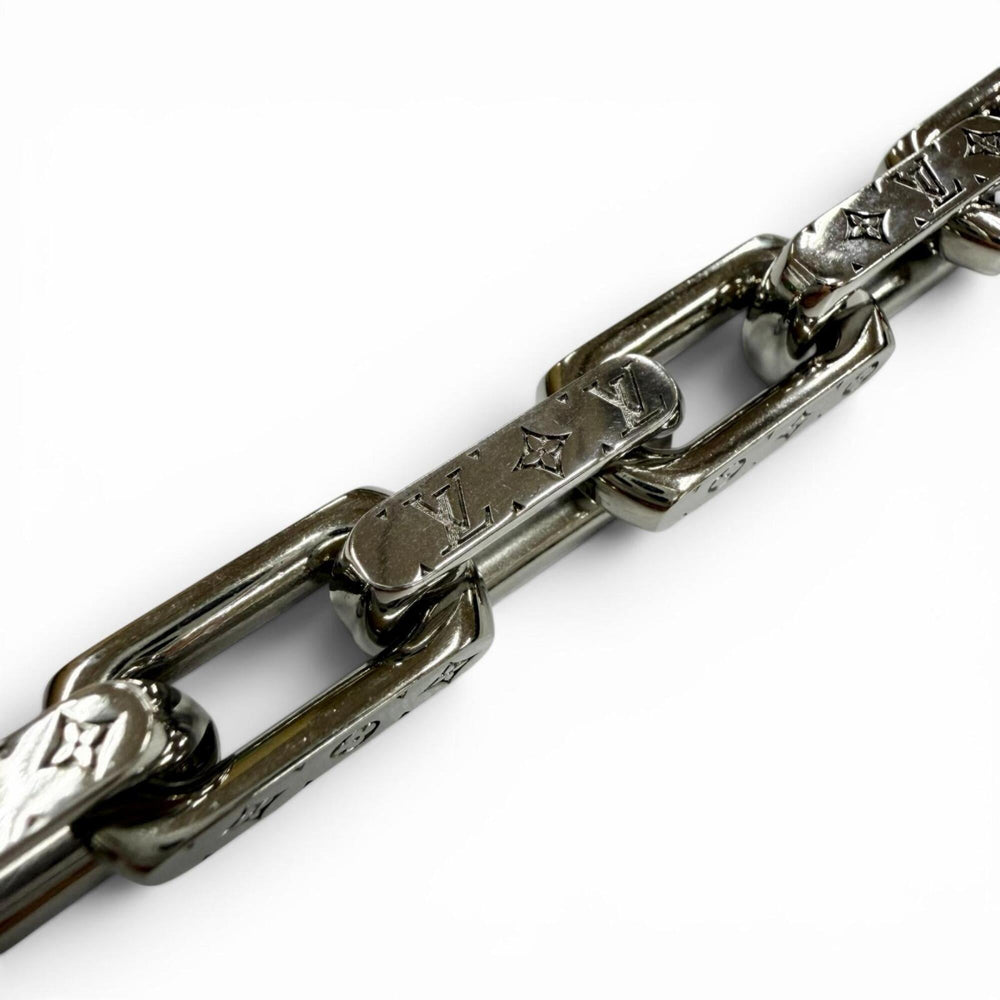 LOUIS VUITTON (Louis Vuitton) 2022 Model M00308 Bracelet Chain Monogram Metal Approx. 22cm Silver L Made in Italy Men's — Like New