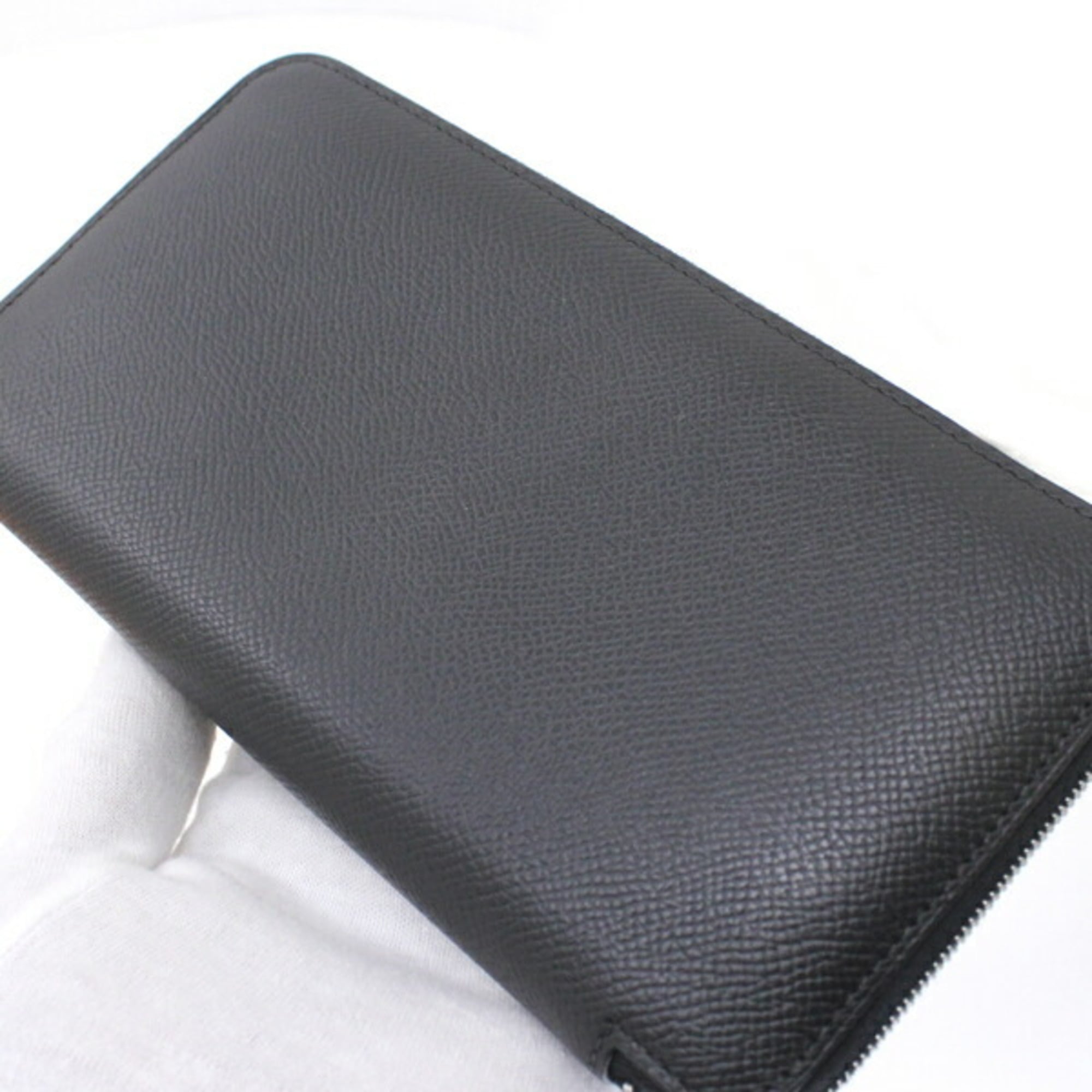 Hermès Azap Long Classic Black Zip-Around Wallet, Epson, Men's and Women's, HERMES KM3188
