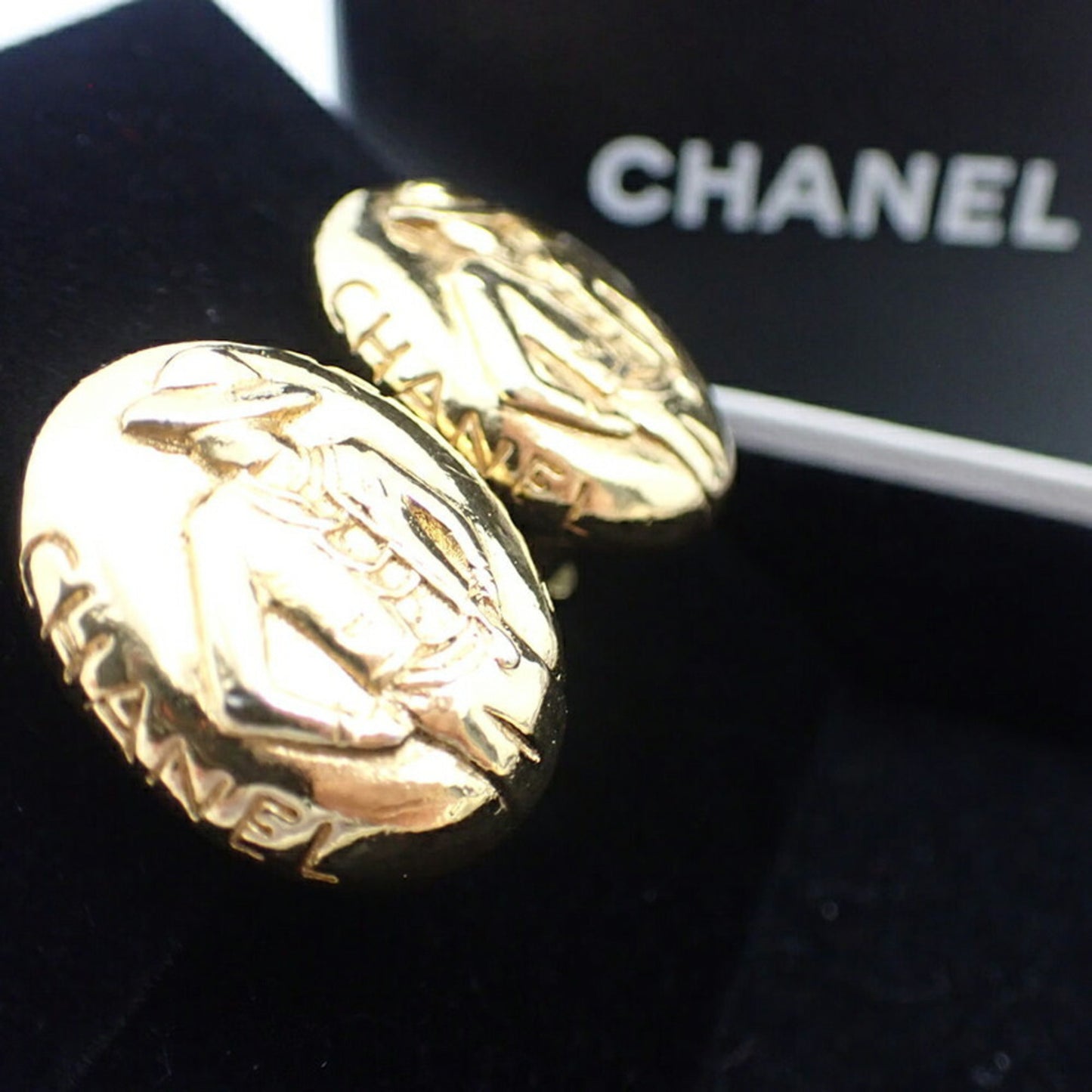 CHANEL Mademoiselle Gold-Plated Earrings j92-13