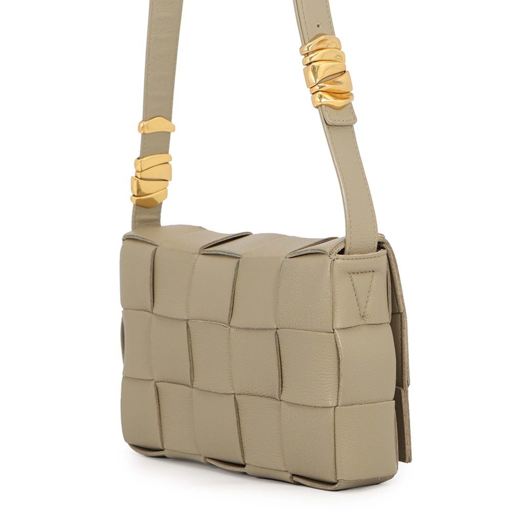 Bottega Veneta Shoulder Bag Intrecciato Cassette Leather 666870 BOTTEGA VENETA Handbag — Like New