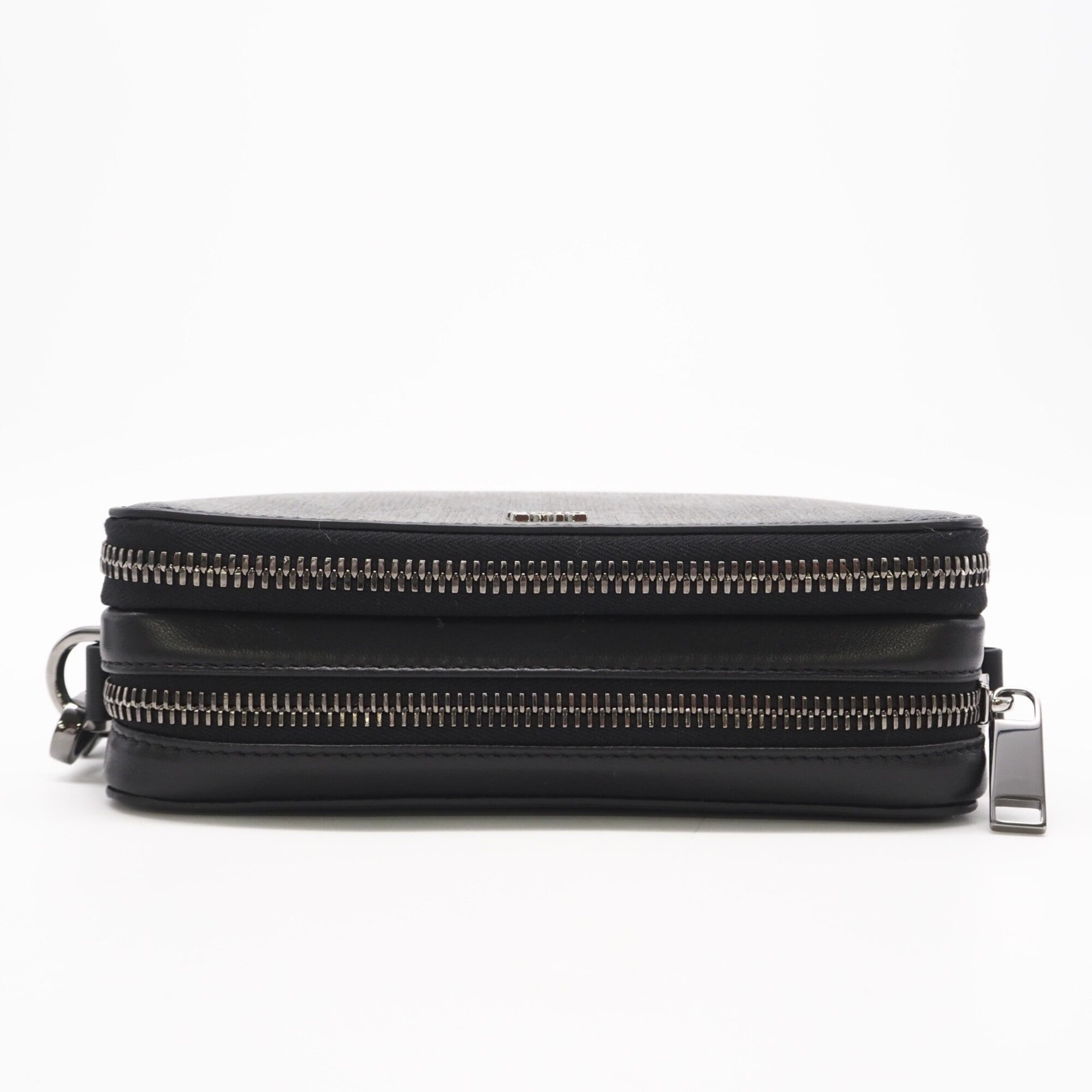 Christian Dior CD Diamond Messenger Pouch 2ESBC119 Shoulder Bag Black Gray Leather Women's — New - Store Return
