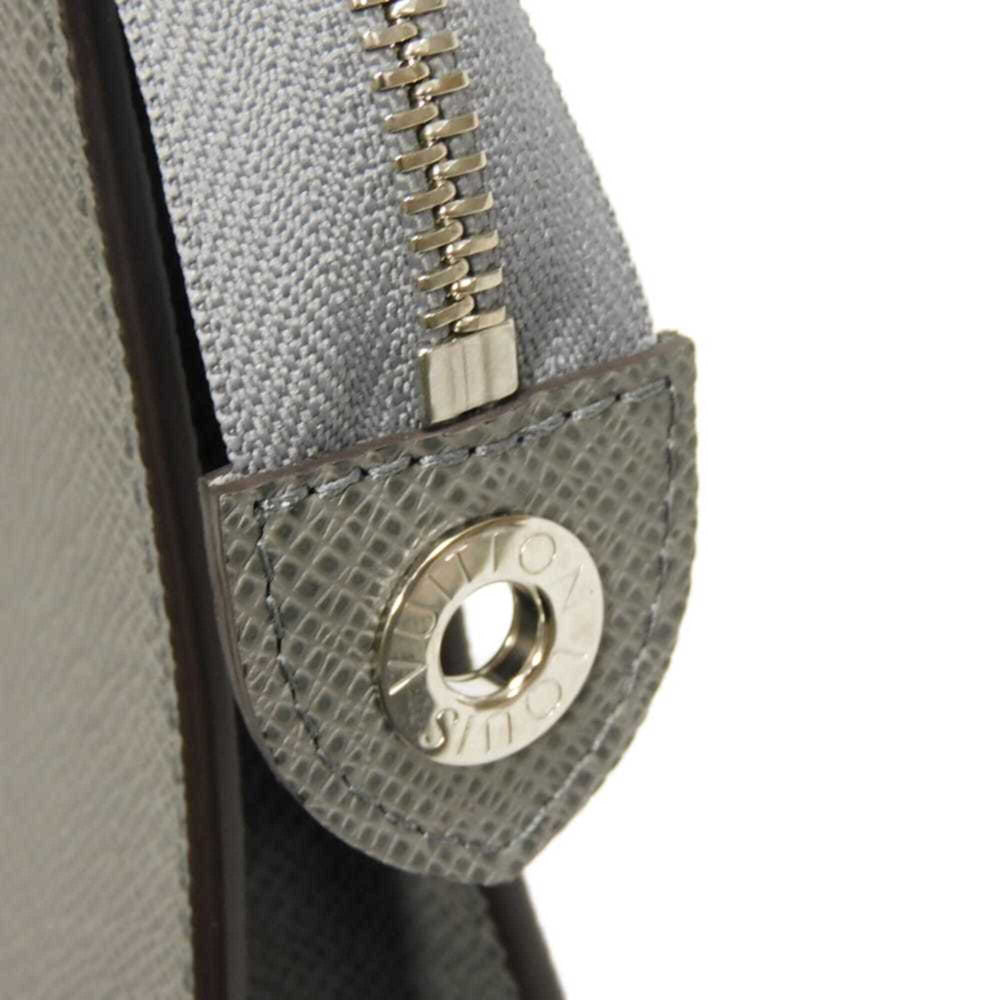 Louis Vuitton LOUIS VUITTON Clutch Bag Pochette Voyage MM America's Cup Grey RFID IC Chip Unused Taiga Glacier M59147 Men's — New - Store Return
