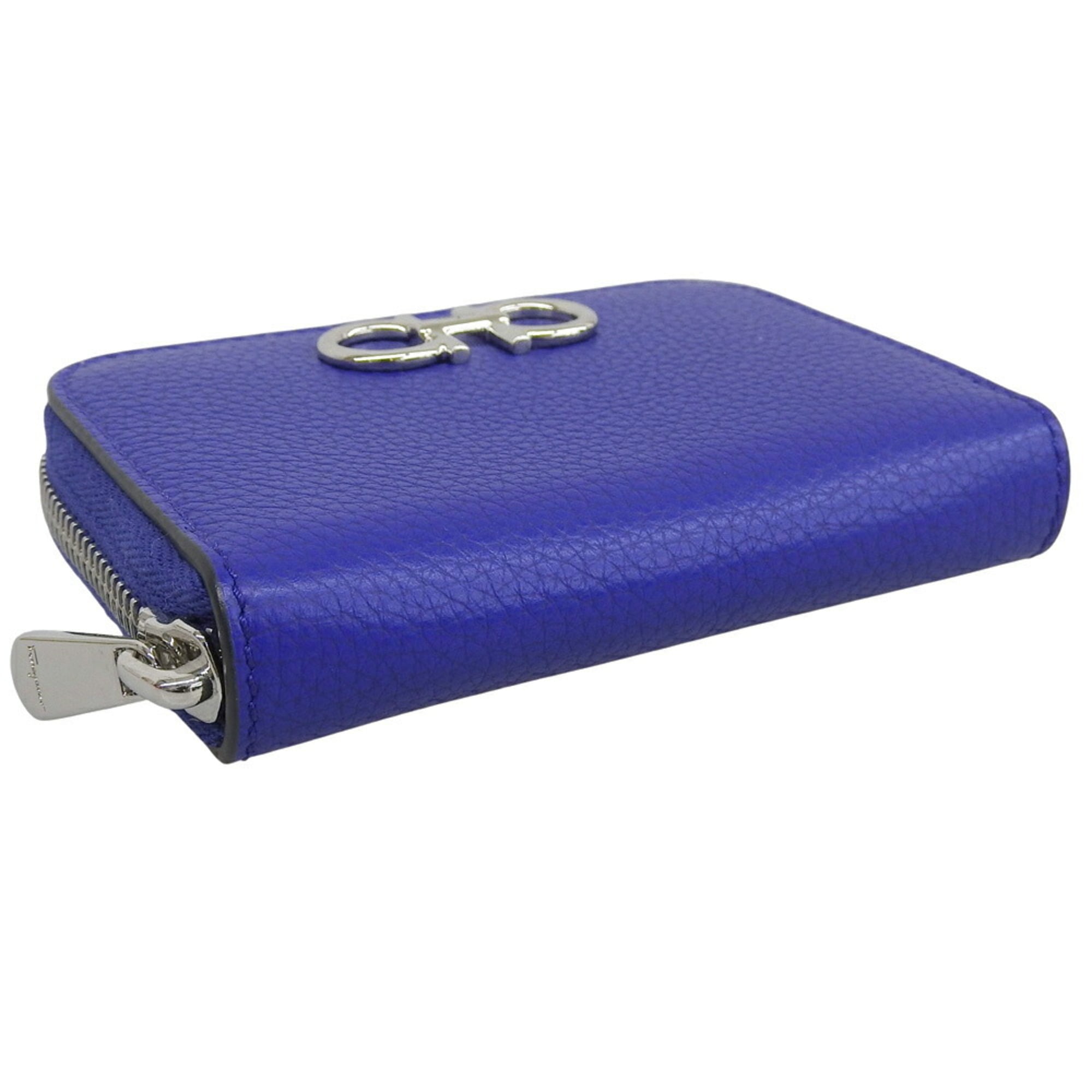 Like new Salvatore Ferragamo Gancini round coin purse JL 22 0406