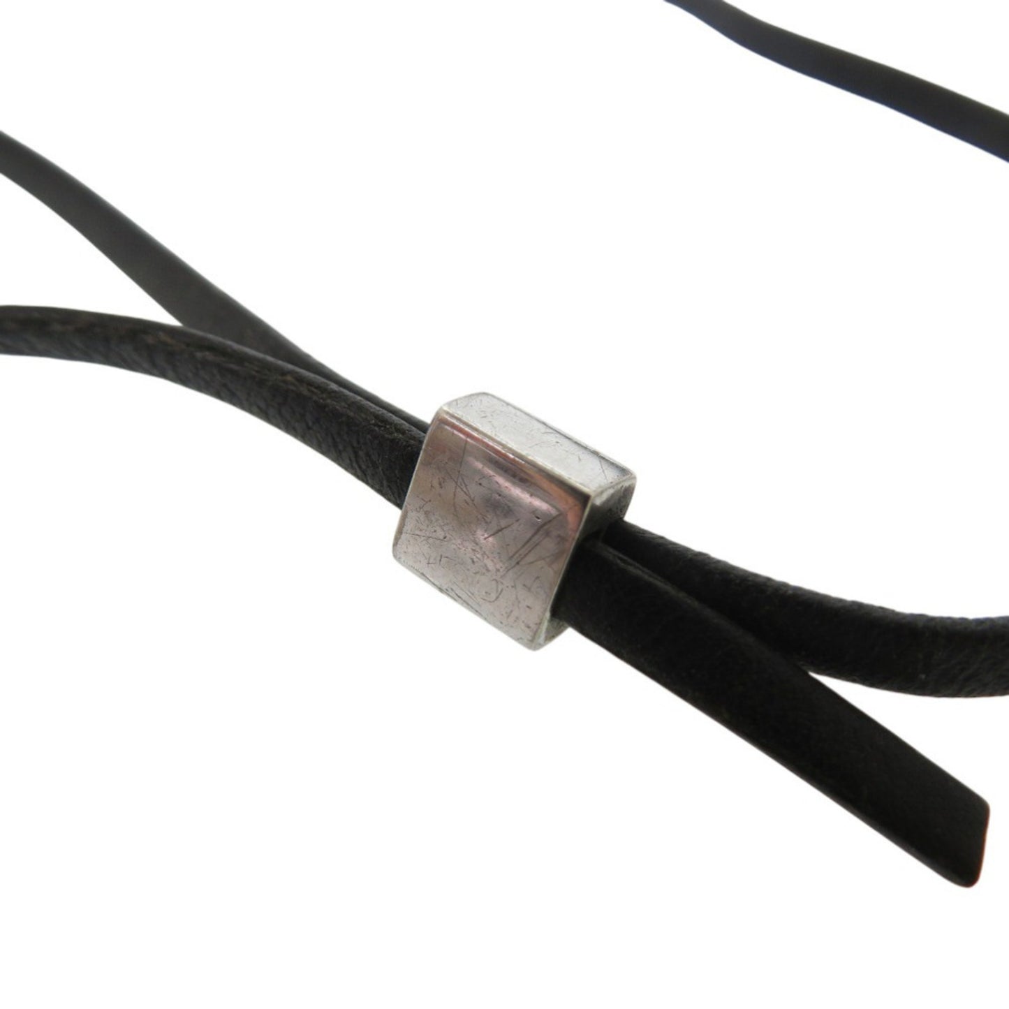 Gucci logo plate choker necklace in 925 silver and black leather. 1708 GUCCI