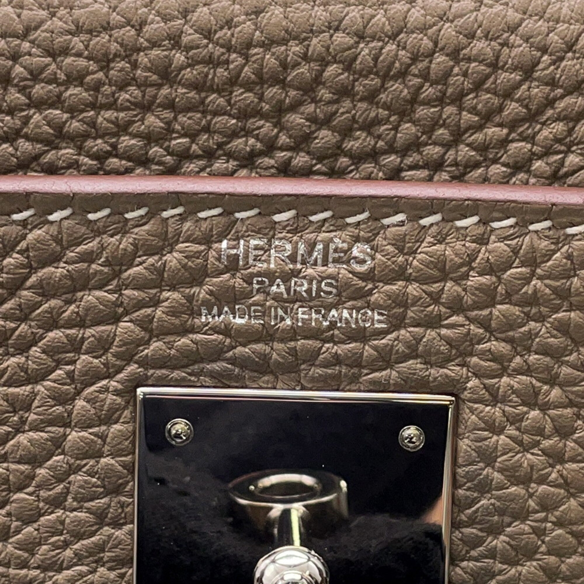 Hermes Kelly 28 Handbag, Inner Stitching, Etoupe Togo Leather, Z Stamp, 2-Way Shoulder Bag. Kelly, Women's Handbag. HERMES — Like New