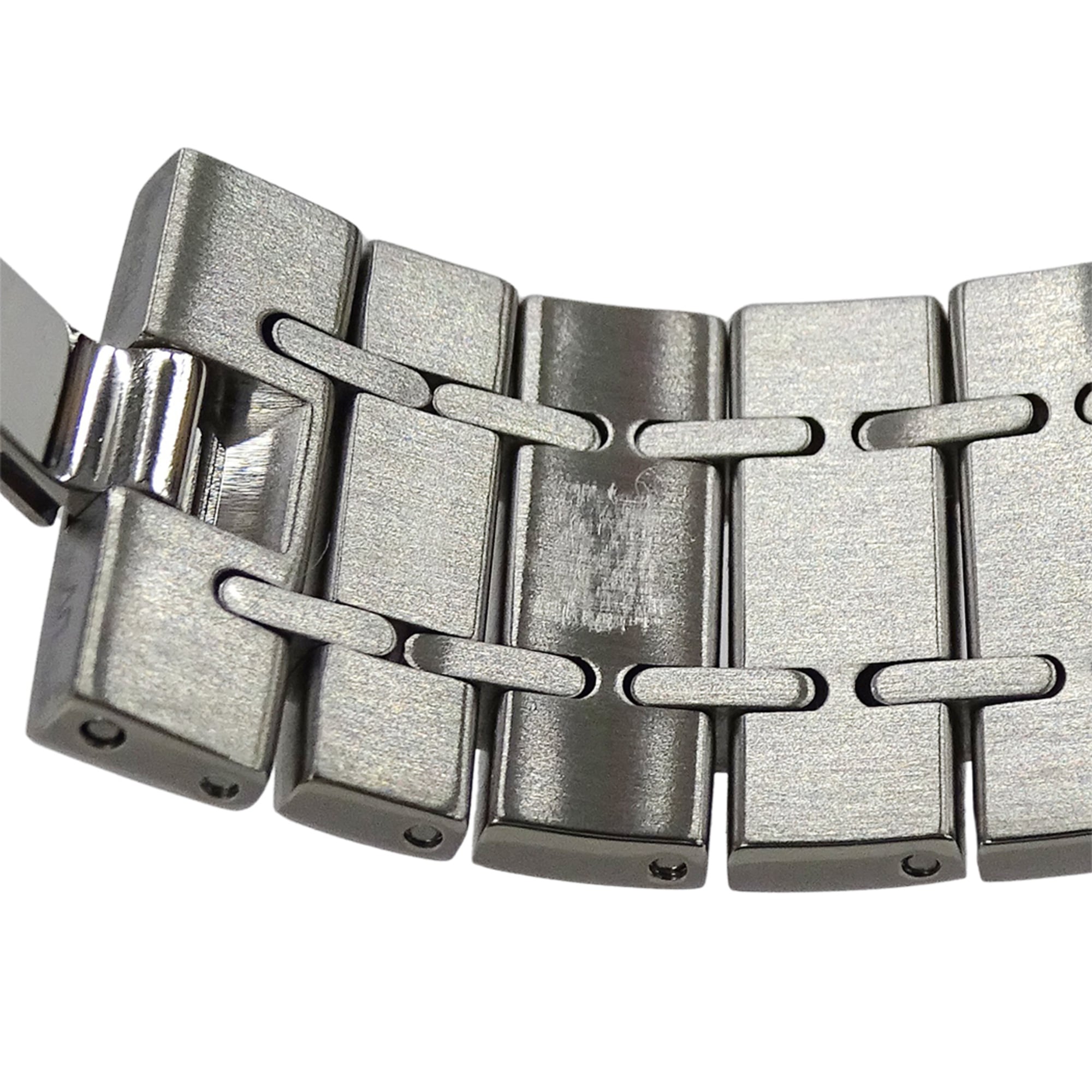 Louis Vuitton LOUIS VUITTON Women's Watch, Tambour Moon Dual Time, Quartz, Stainless Steel (QA104), Silver — Good