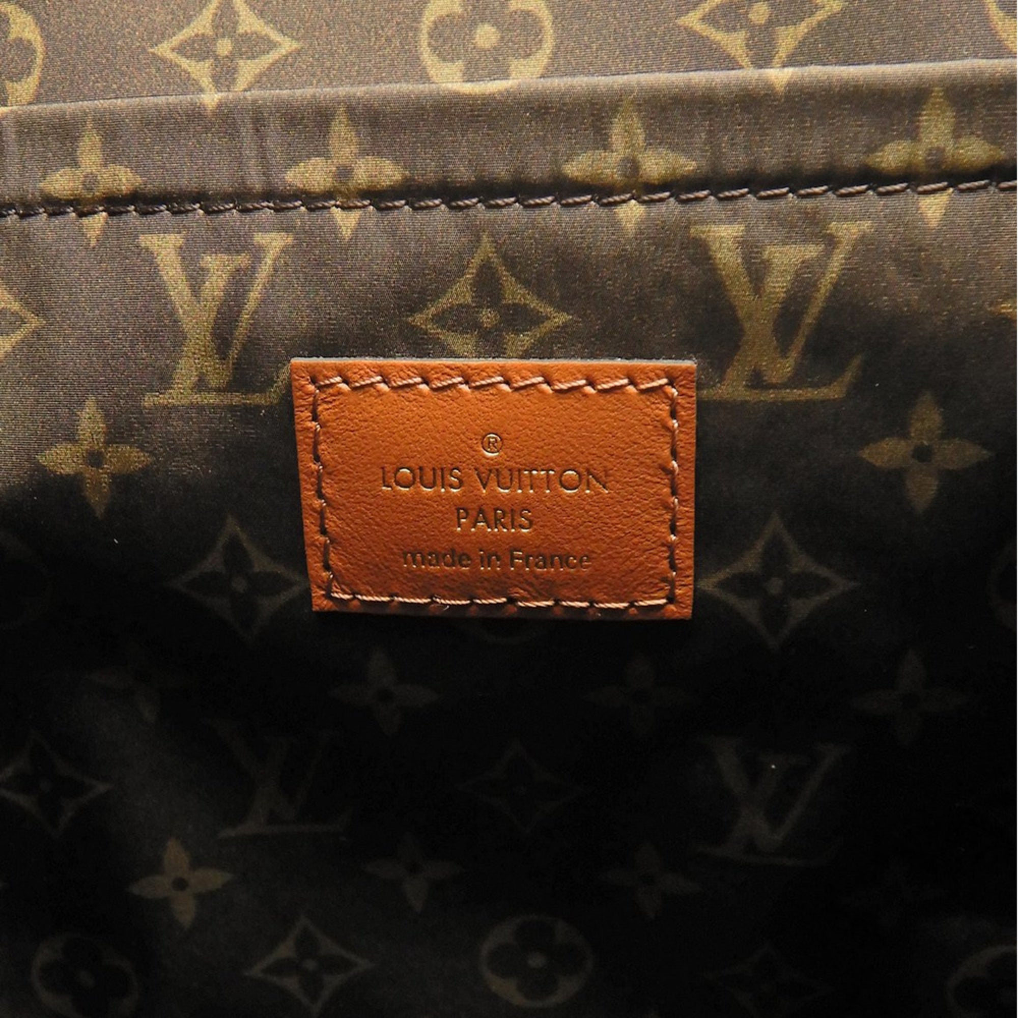 LOUIS VUITTON Monogram Shearling LV SKI Backpack 2024 Collection M23384 Cream Women's 254212 — Like New