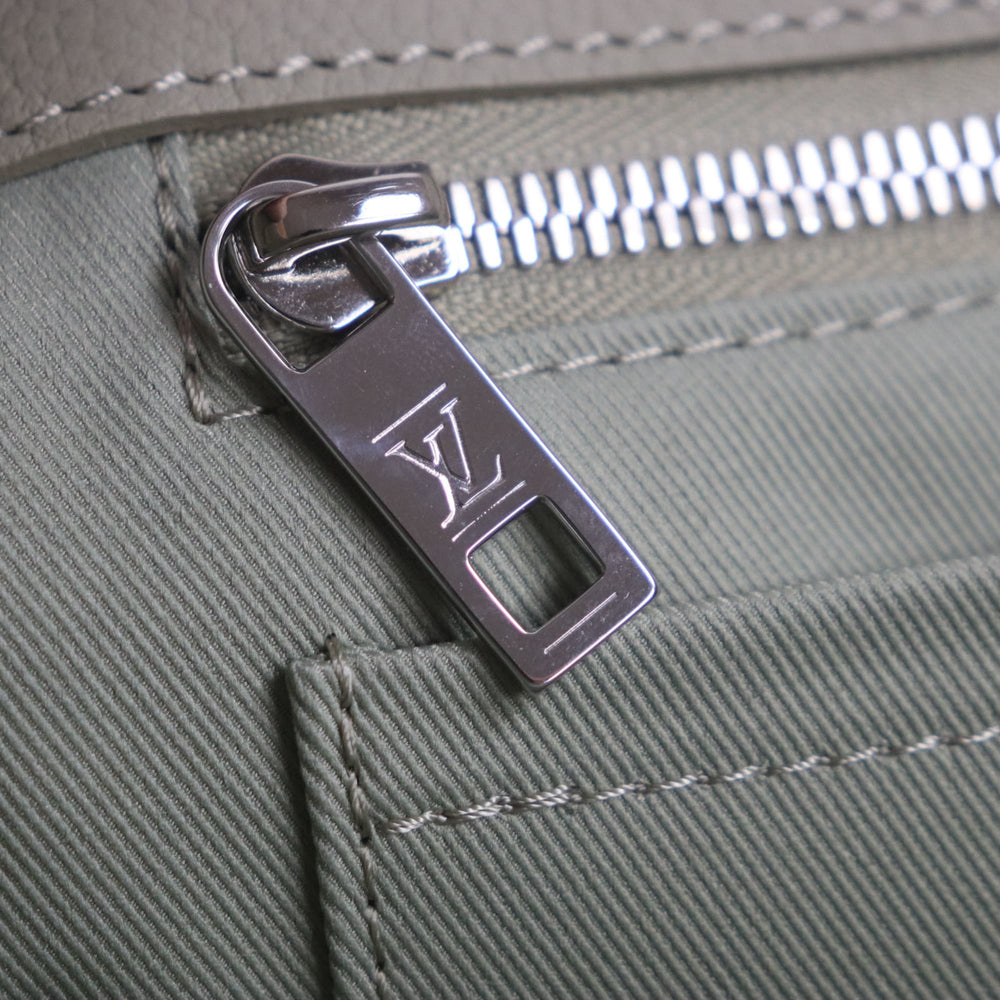 LOUIS VUITTON M22506 Fastline LV Aerogram Calfskin Sage Tote Bag with Logo, Made in France, Men's — Like New