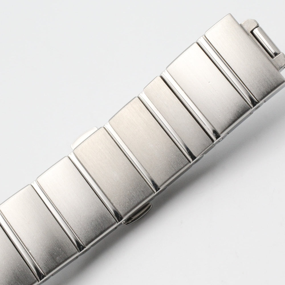 Omega Constellation watch, 18K yellow gold stainless steel, women's, white dial with mother-of-pearl case, model number 123.20.31.20.55.004 — Very Good