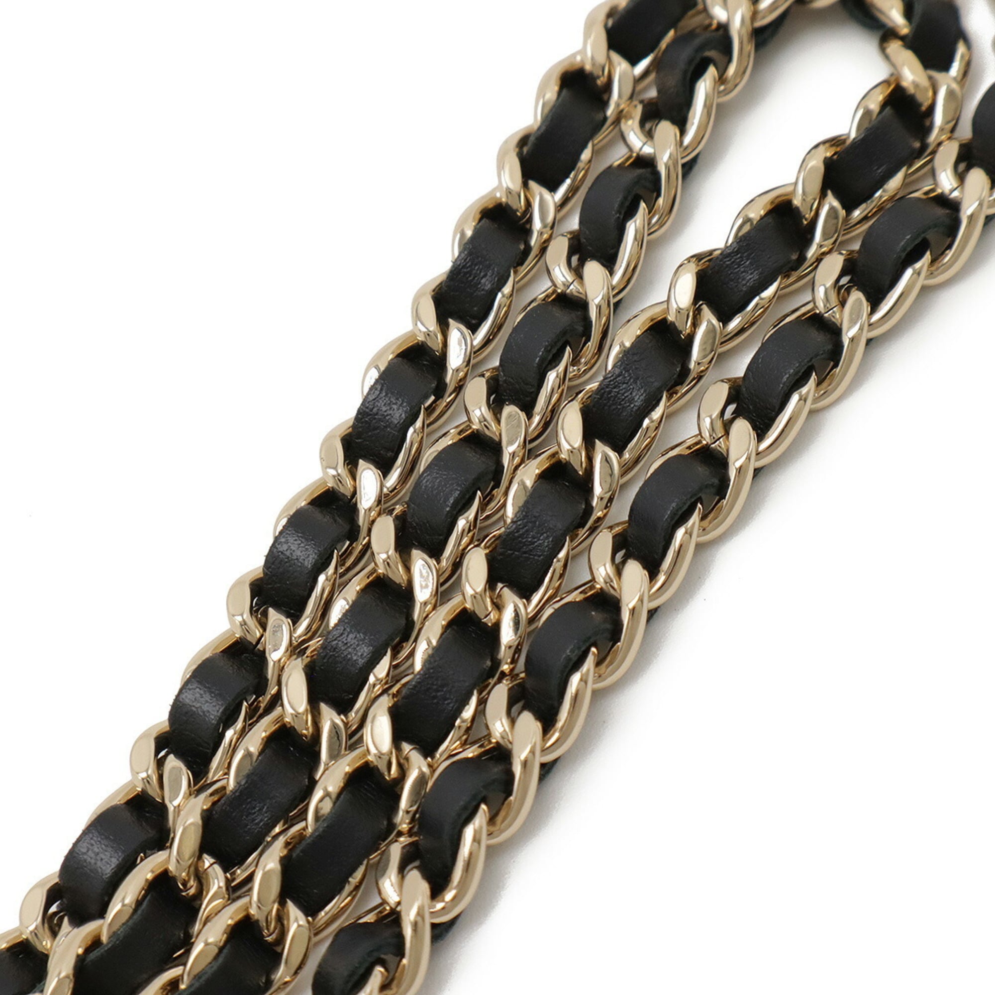 CHANEL Round Chain Shoulder Pochette in Houndstooth Tweed with Boa, Ivory and Black, AP0986 — Like New