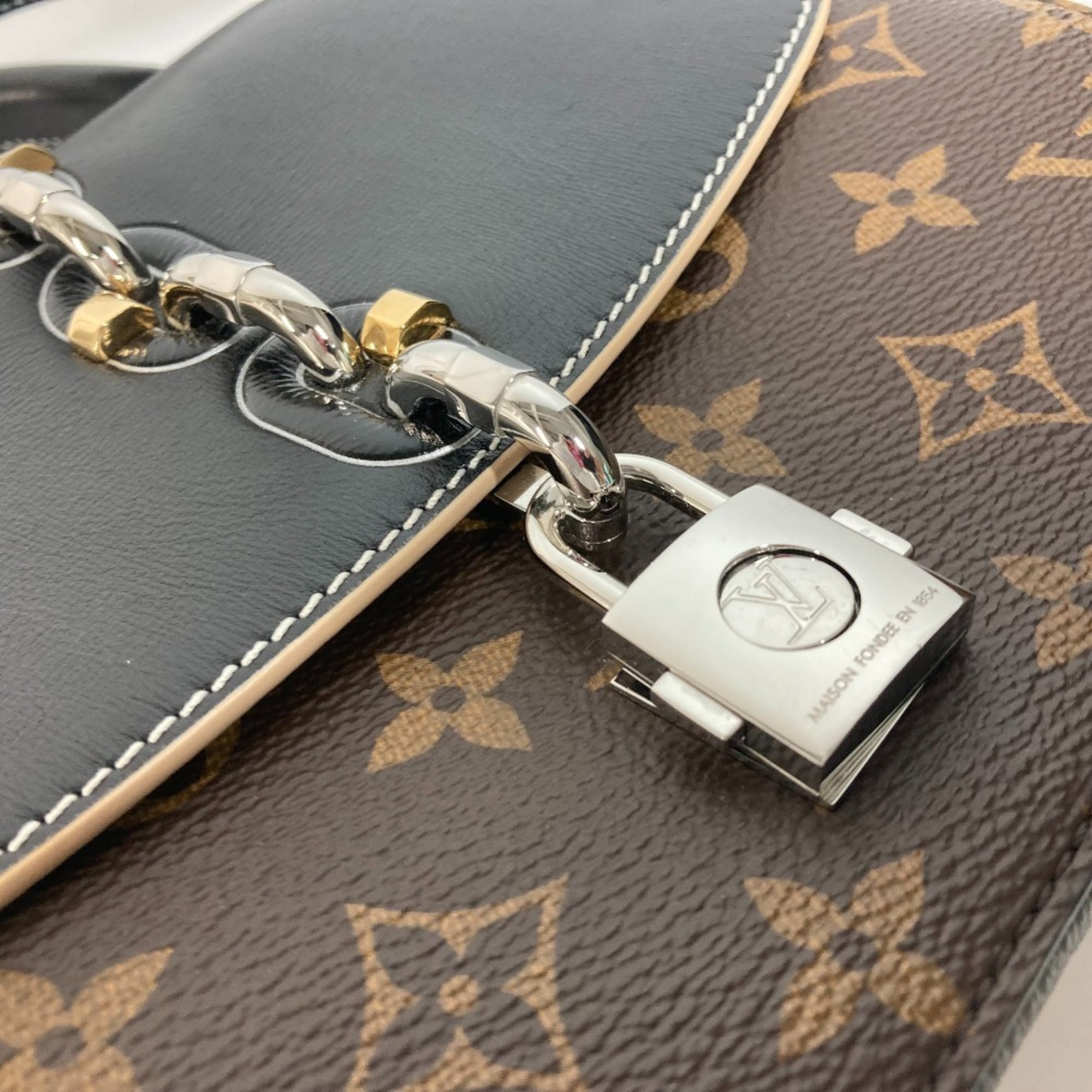 LOUIS VUITTON M44115 Monogram Chain It PM Bag Handbag Shoulder Canvas Women's Brown MO-240721-2 — Like New