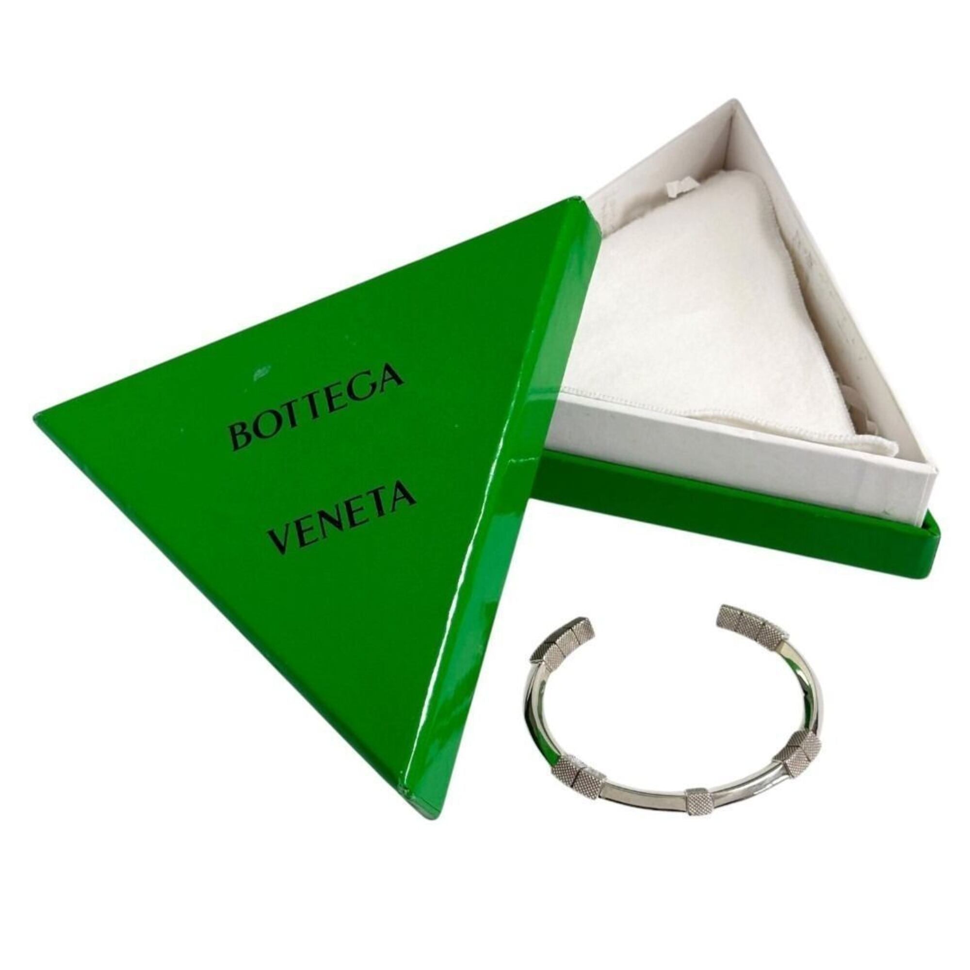 Bottega Veneta Men's and Women's Bangle Cuff Bracelet, Silver, Size M — Like New