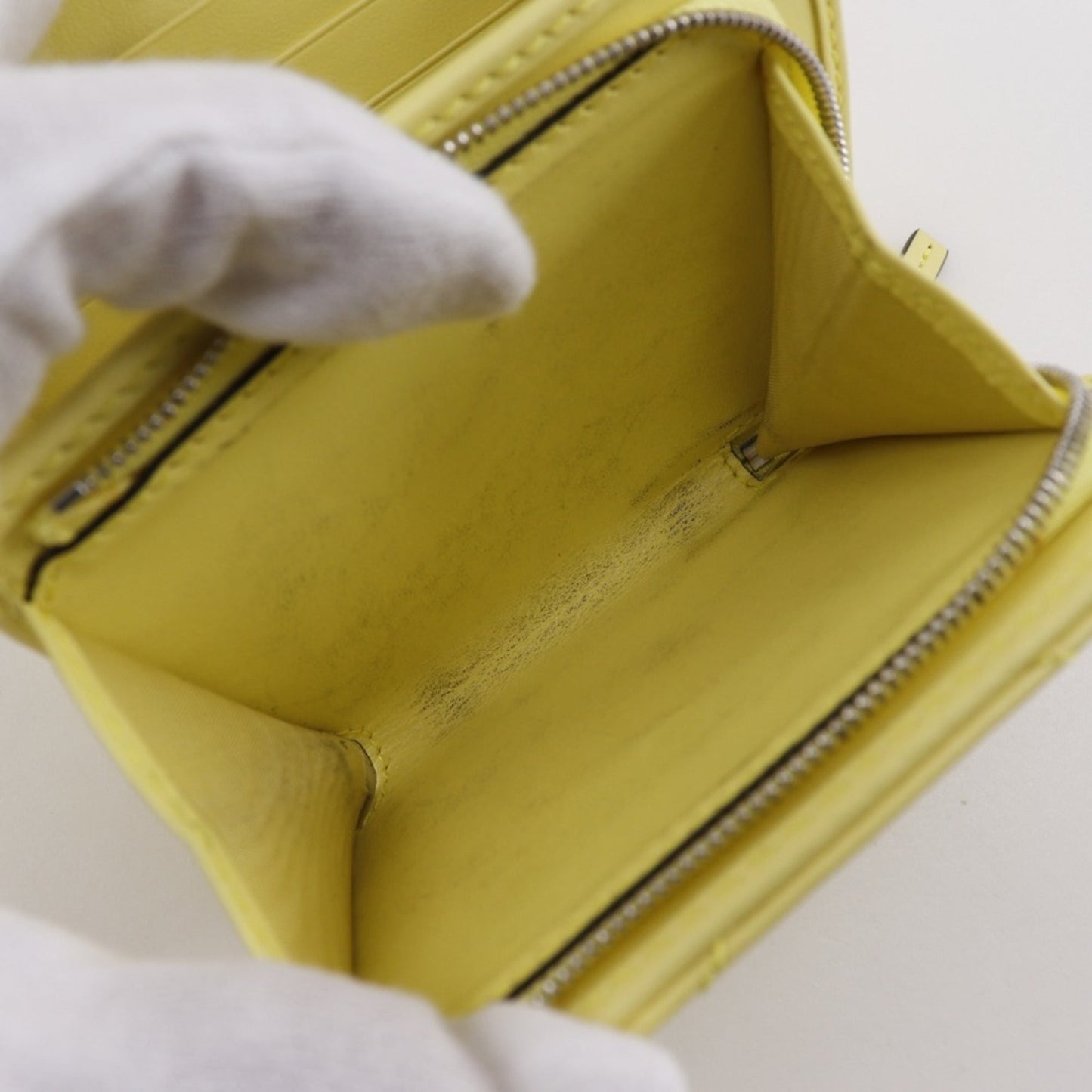 Gucci GG Marmont Wallet, Bi-fold Wallet 598629, Leather, Made in Italy, Snap Button, Women's