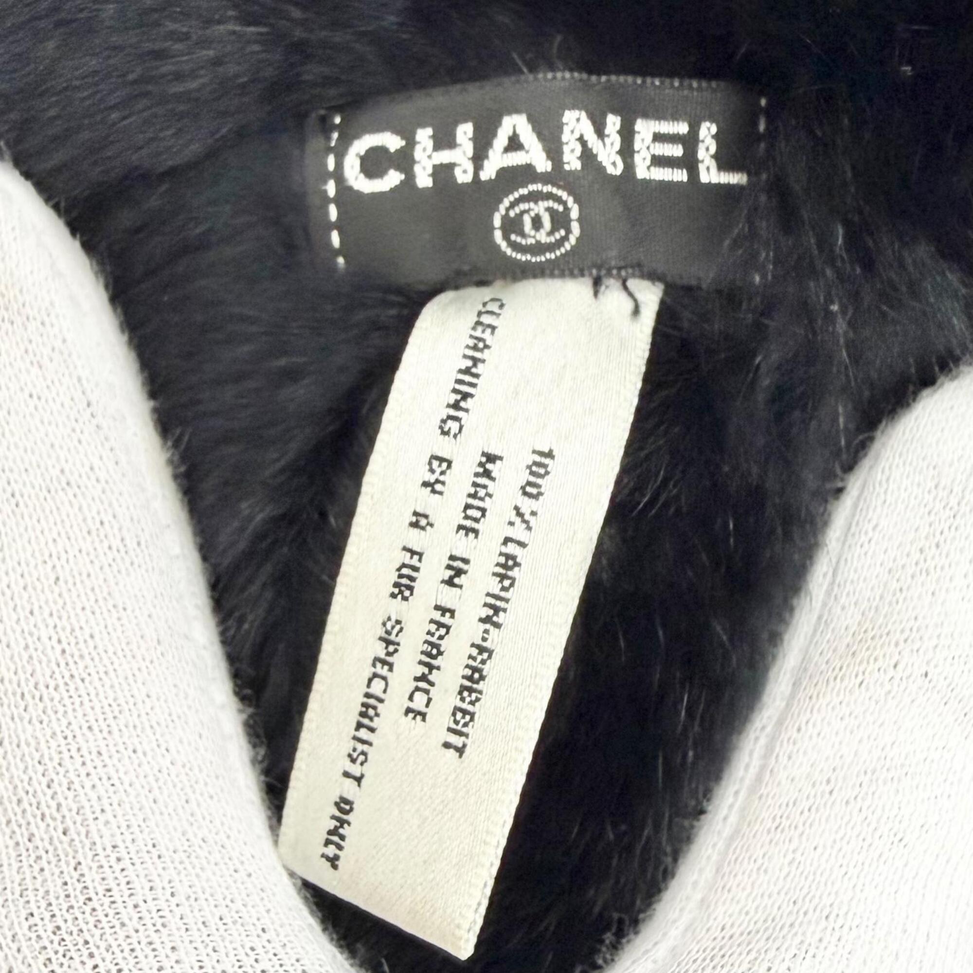 CHANEL Coco Mark Rabbit Fur Wristband Bangle Bracelet Black White Made in France Women's — Like New