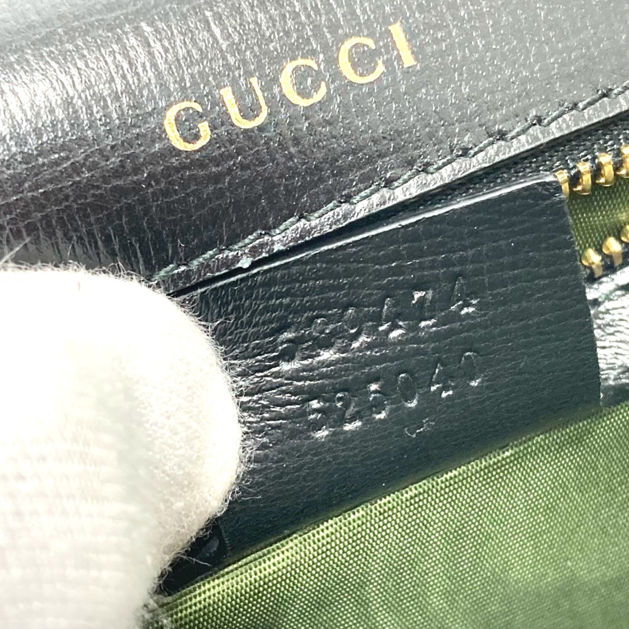 Gucci 589474 GG Marmont bag shawl Crossbody Shoulder Bag Black — Like New