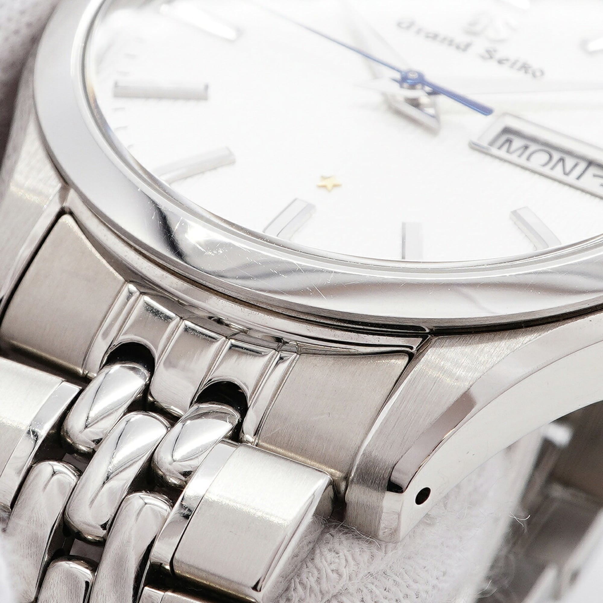Seiko Grand Caliber 9F 25th Anniversary SBGT241 9F83-0AM0 Silver Dial Men's Watch — Good