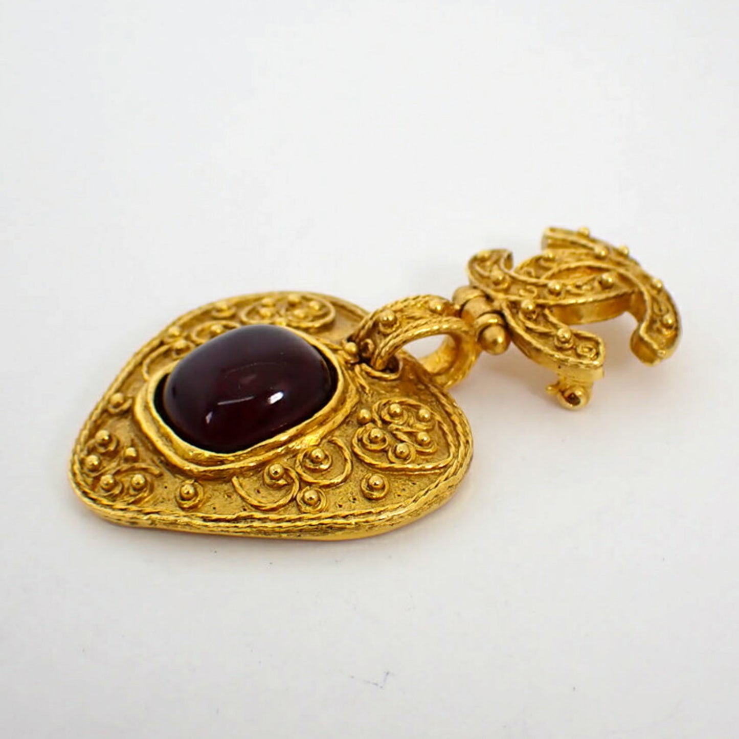 CHANEL colored stone brooch