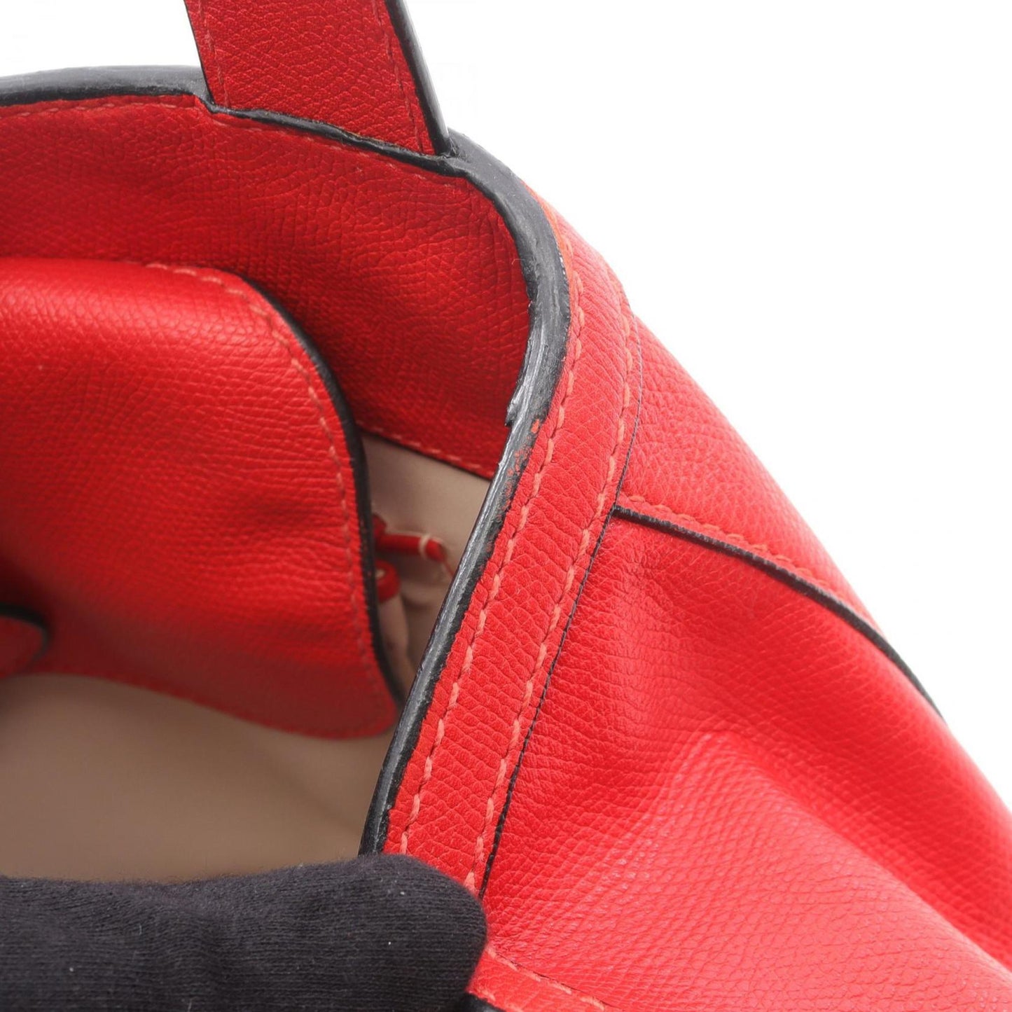 Valextra Women's Leather Handbag in Red