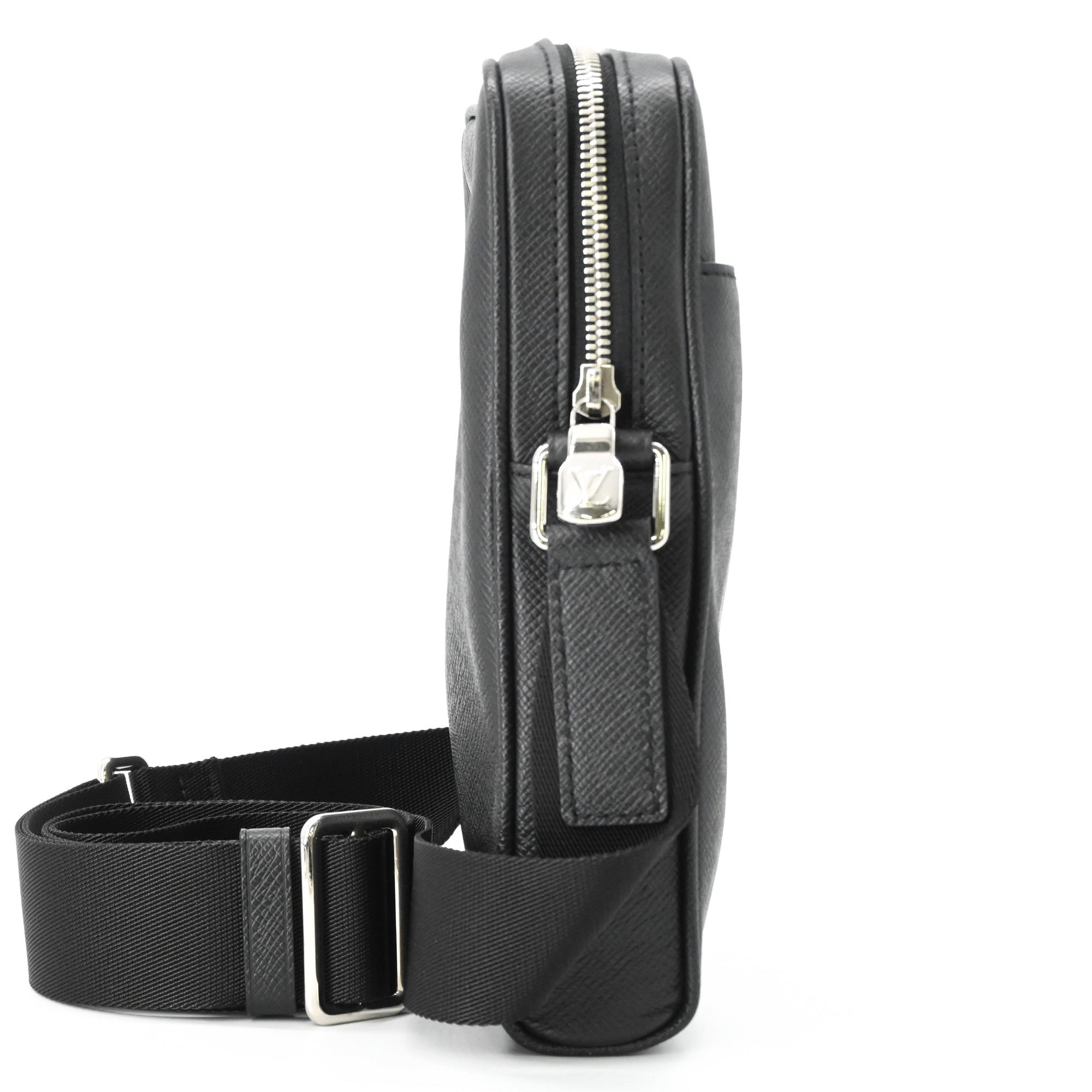 LOUIS VUITTON PPM Shoulder Bag LV Black M30265 — New - Store Return