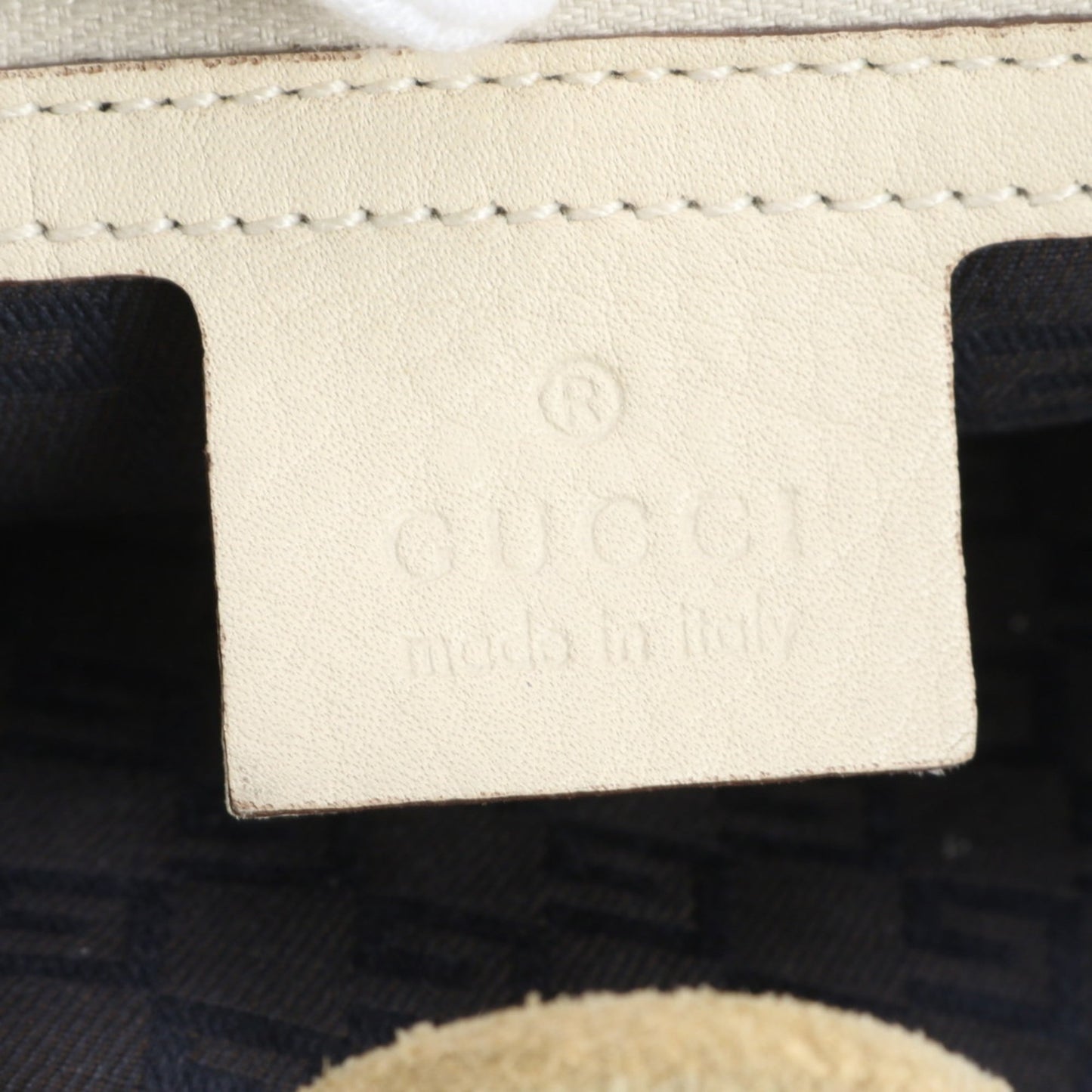 Gucci White 109147 Leather Shoulder Bag for Women