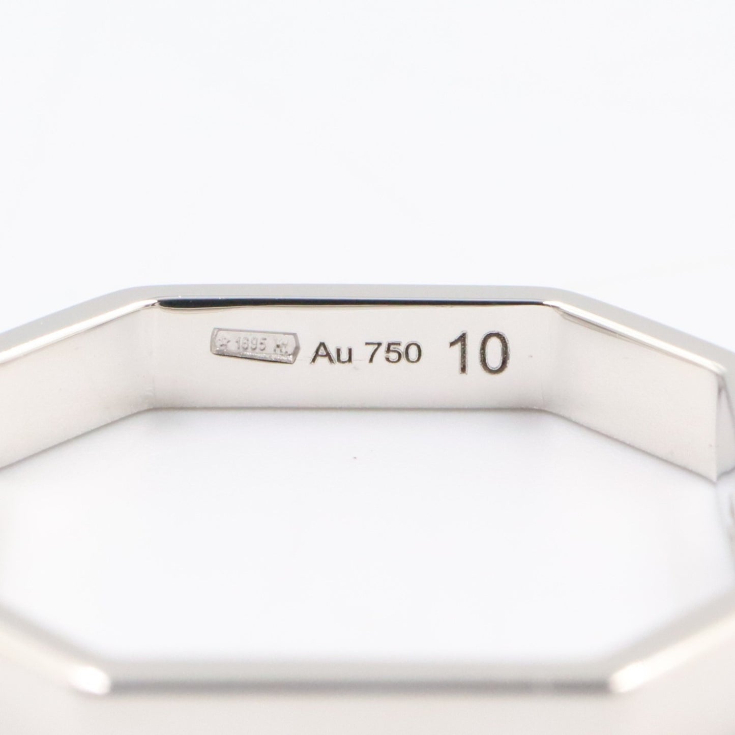 Gucci Octagon Ring, 18K White Gold (K18WG) for Women, Silver