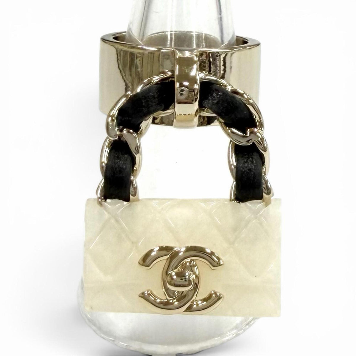 CHANEL B23C Matelassé Turnlock Bag Charm Ring, White, Black, Gold Hardware, Made in Italy, Women's — Like New
