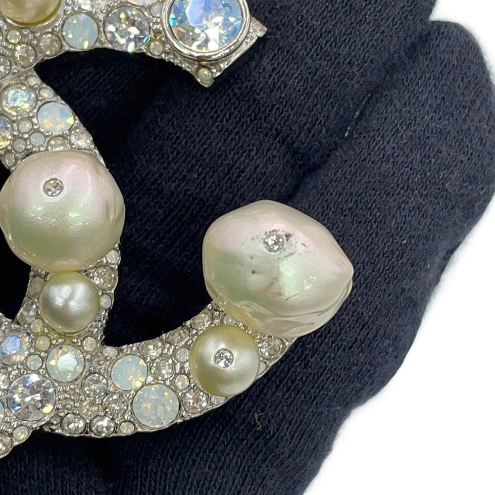 Chanel Brooch, Coco Mark Rhinestone, Faux Pearl, Metal, B17K A96841 CHANEL Brooch BROACH — Like New